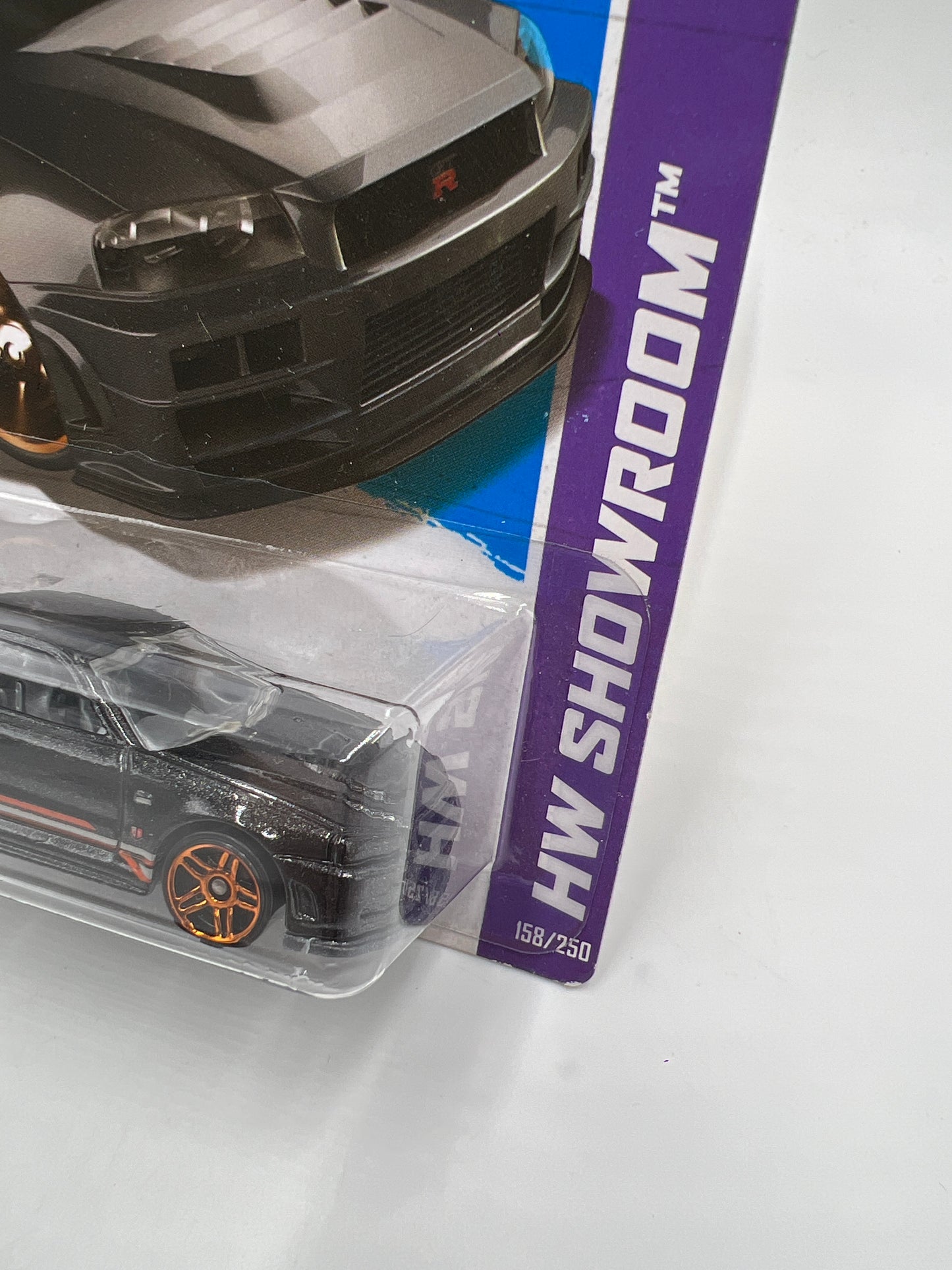 2013 Hot Wheels Showroom #158 Nissan Skyline GT-R R34 Black W/Protector 1