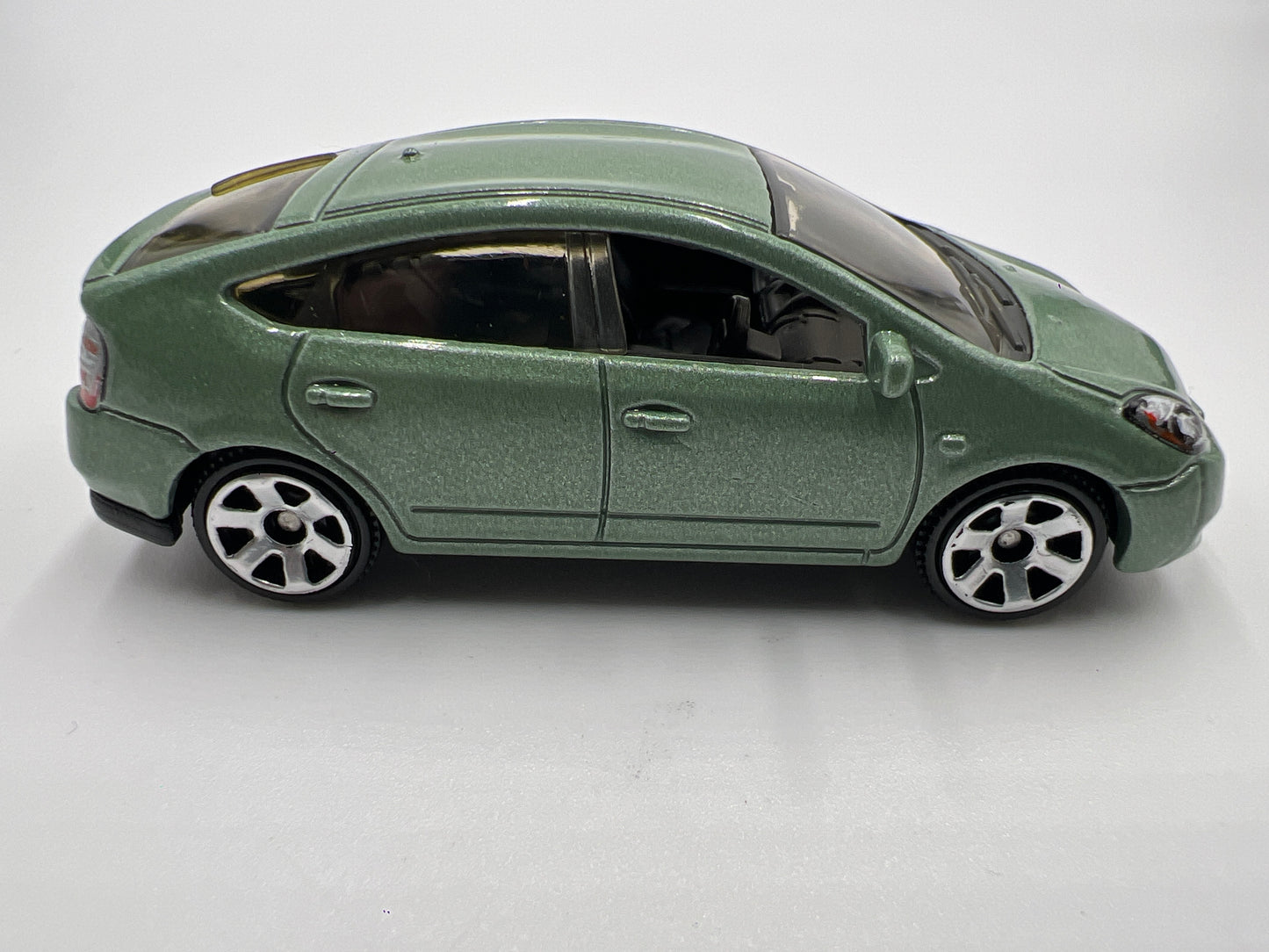 Matchbox #25 Toyota Prius 2009 Green Loose