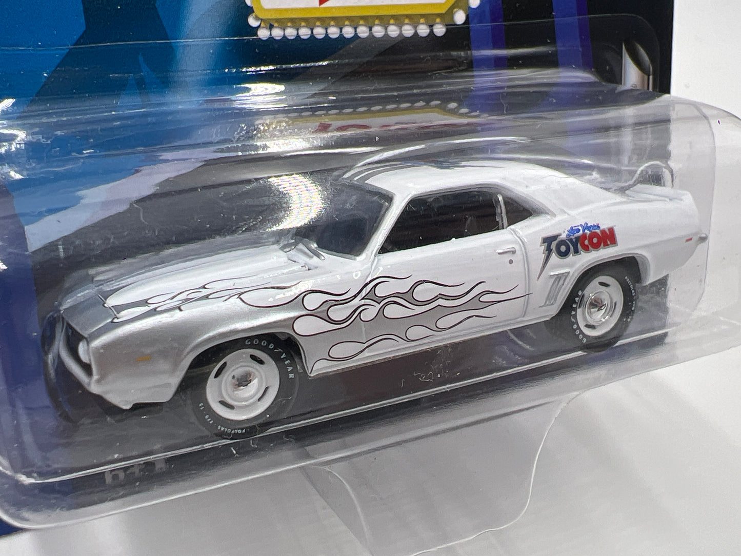 Johnny Lightning 2018 Las Vegas Toycon 1969 Chevy Camaro 227D