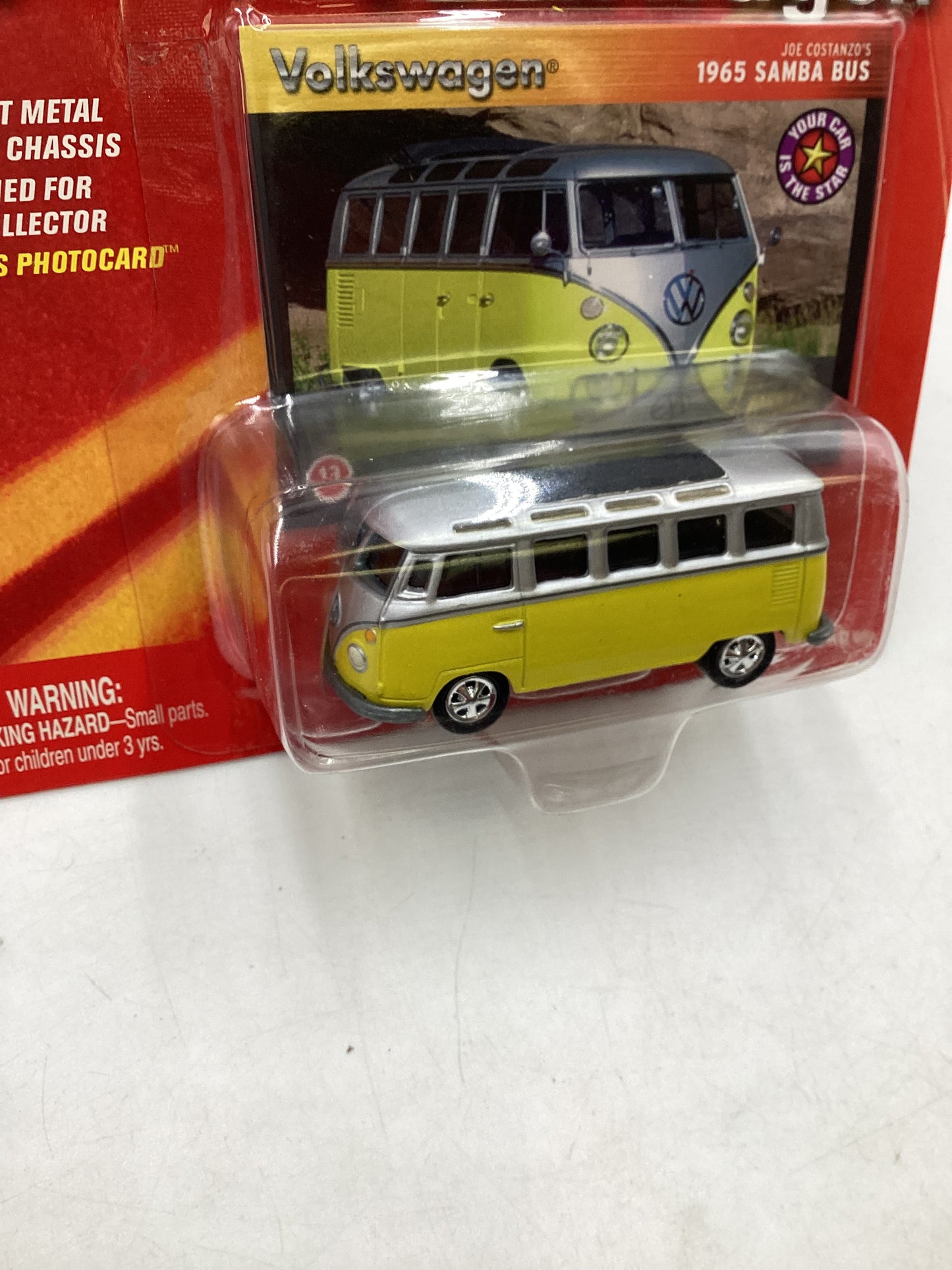 Johnny Lightning Volkswagen Series 1965 Samba Bus Yellow/Silver 218B