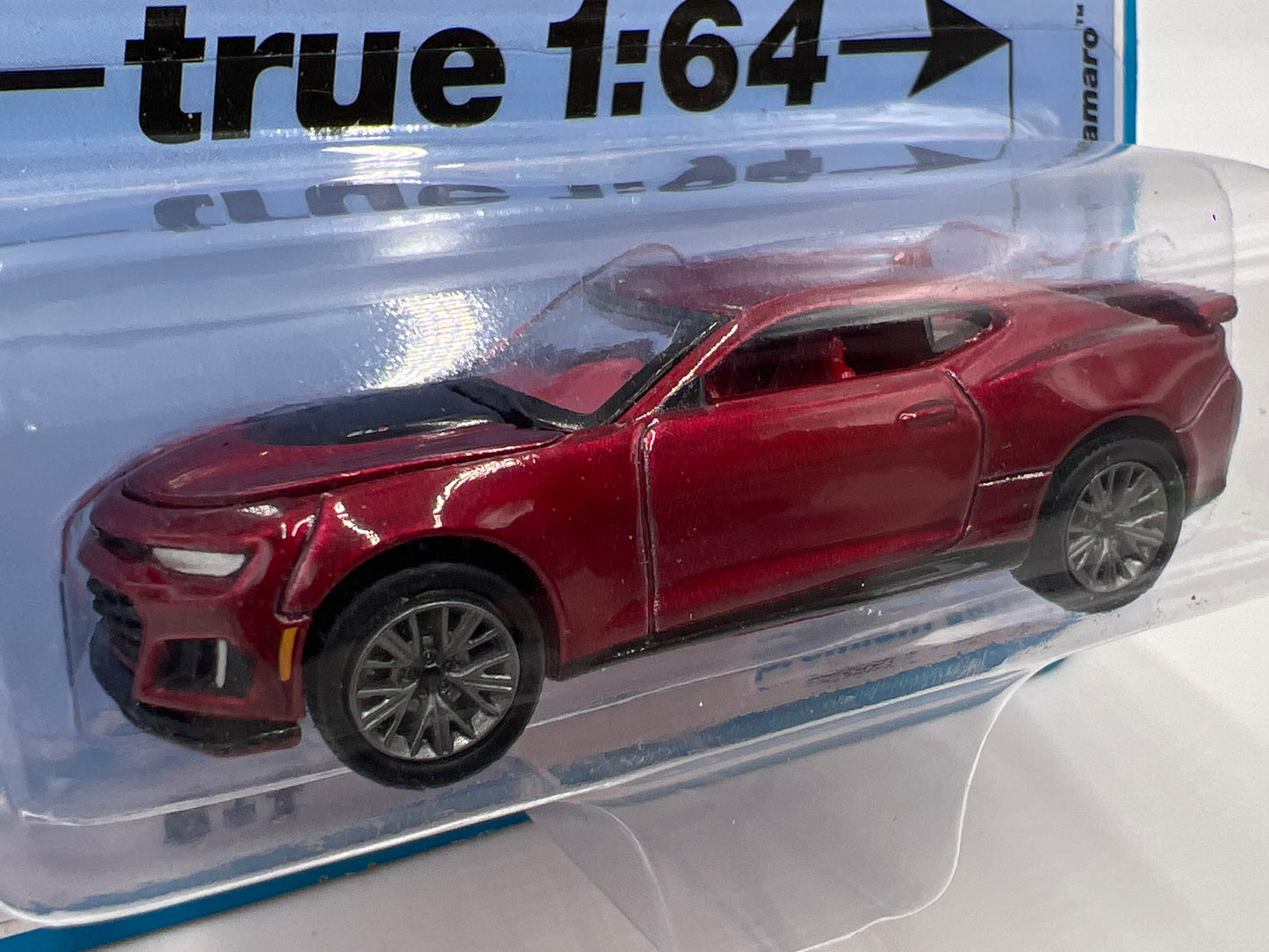 Auto World Modern Muscle Release 1 Version A Ultra Red CHASE 2018 Chevy Camaro ZL1 Red