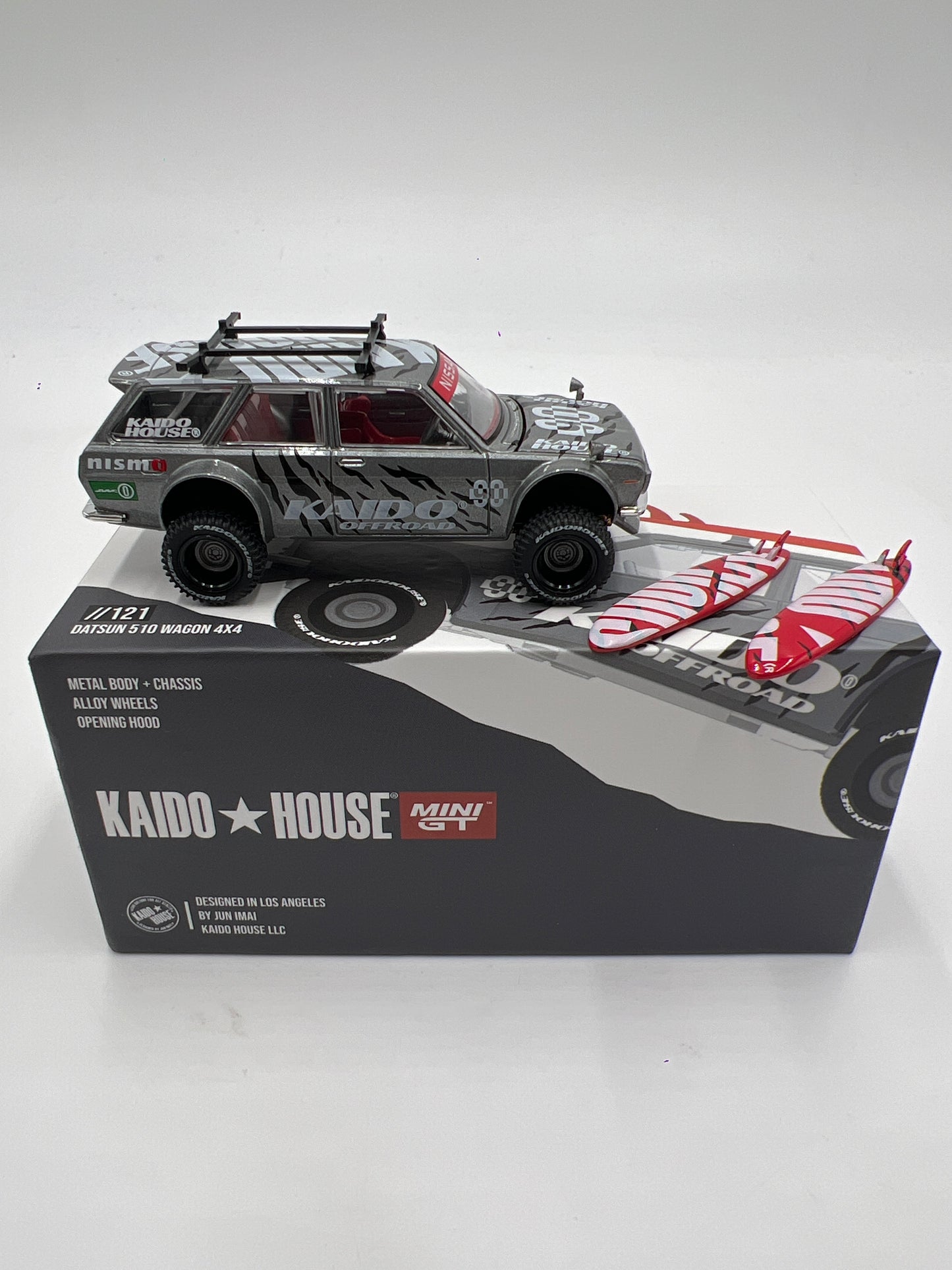 Mini GT x Kaido House #121 Datsun 510 Wagon 4x4 W/Surfboards