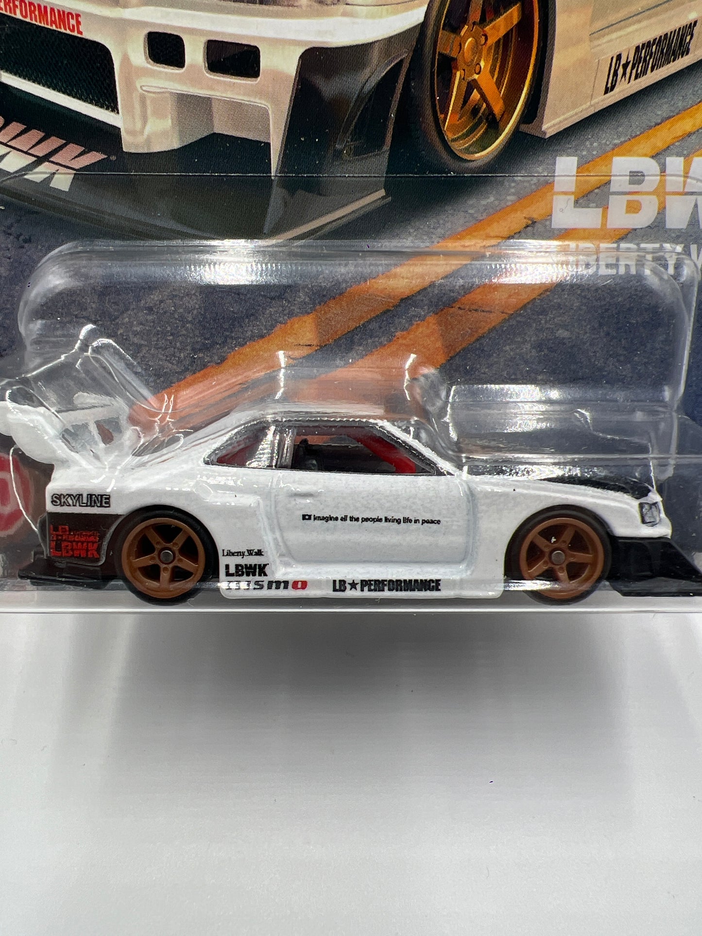 Hot Wheels Boulevard #70 LB-ER34 Super Silhouette Nissan Skyline White W/Protector (1)