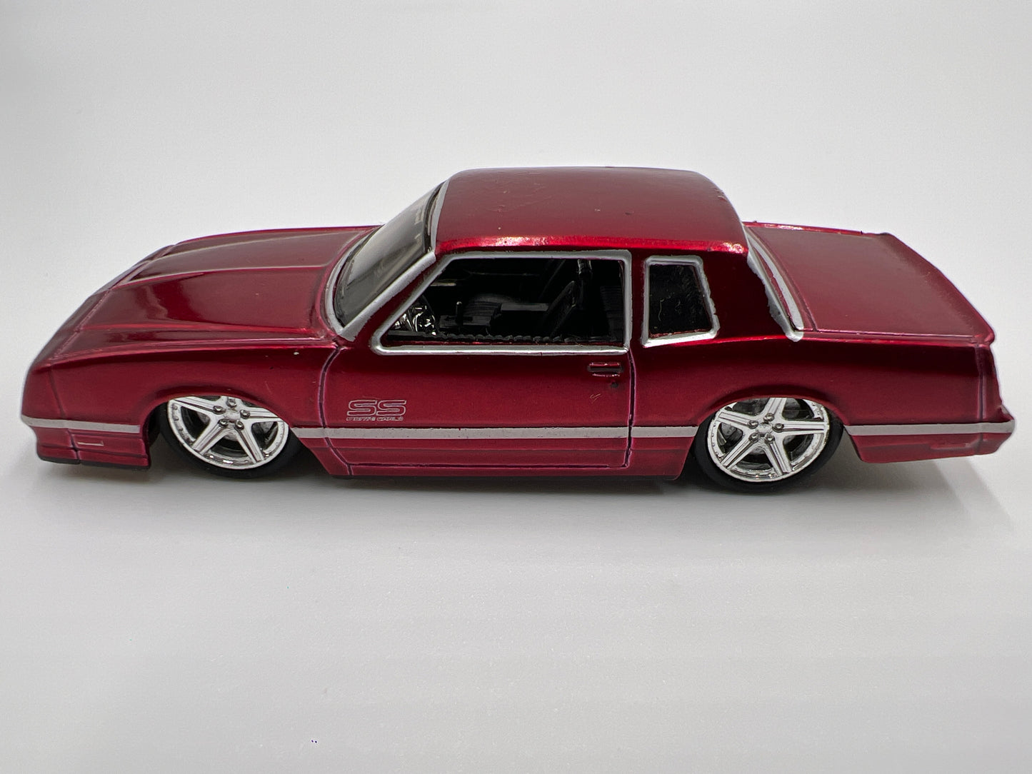 Maisto G Ridez 1986 Chevrolet Monte Carlo SS Red Loose