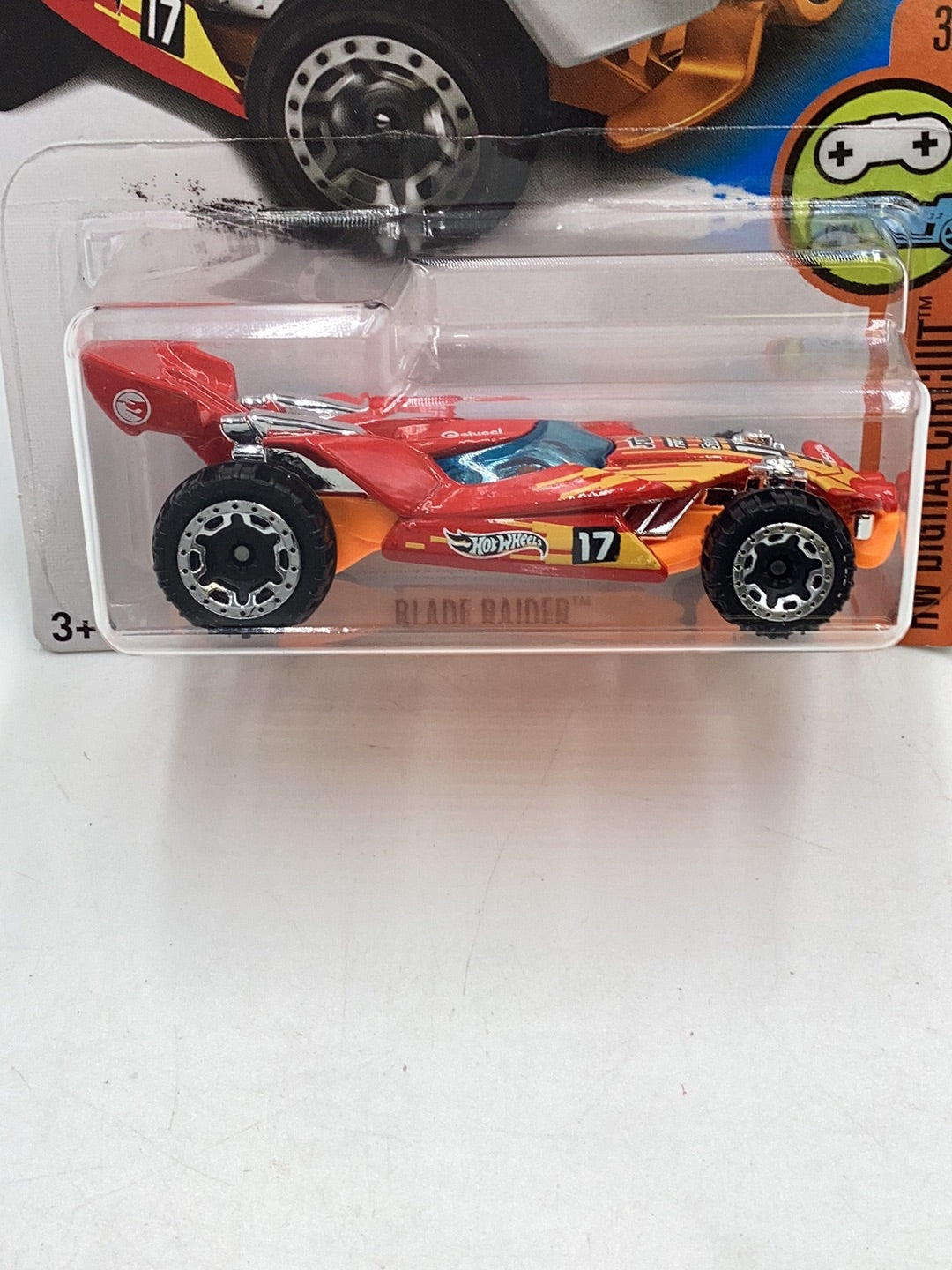 2017 Hot Wheels Treasure Hunt Blade Raider 275G