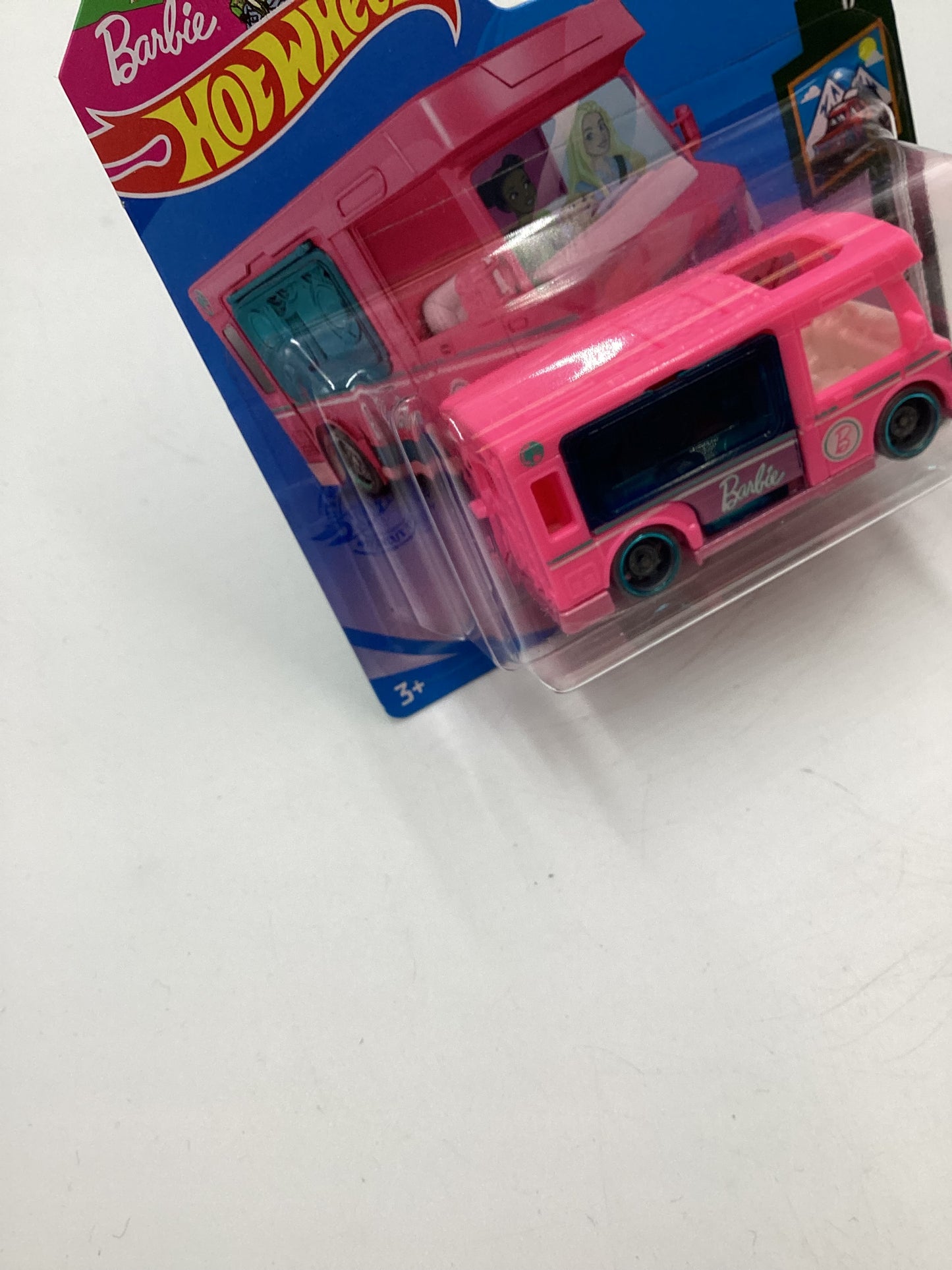 2021 Hot Wheels Getaways #56 Barbie Dream Camper Pink Short Card 123C