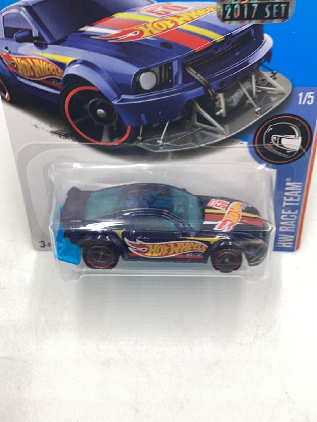 2017 hot wheels super treasure hunt 2005 Ford Mustang factory sealed sticker W/Protector