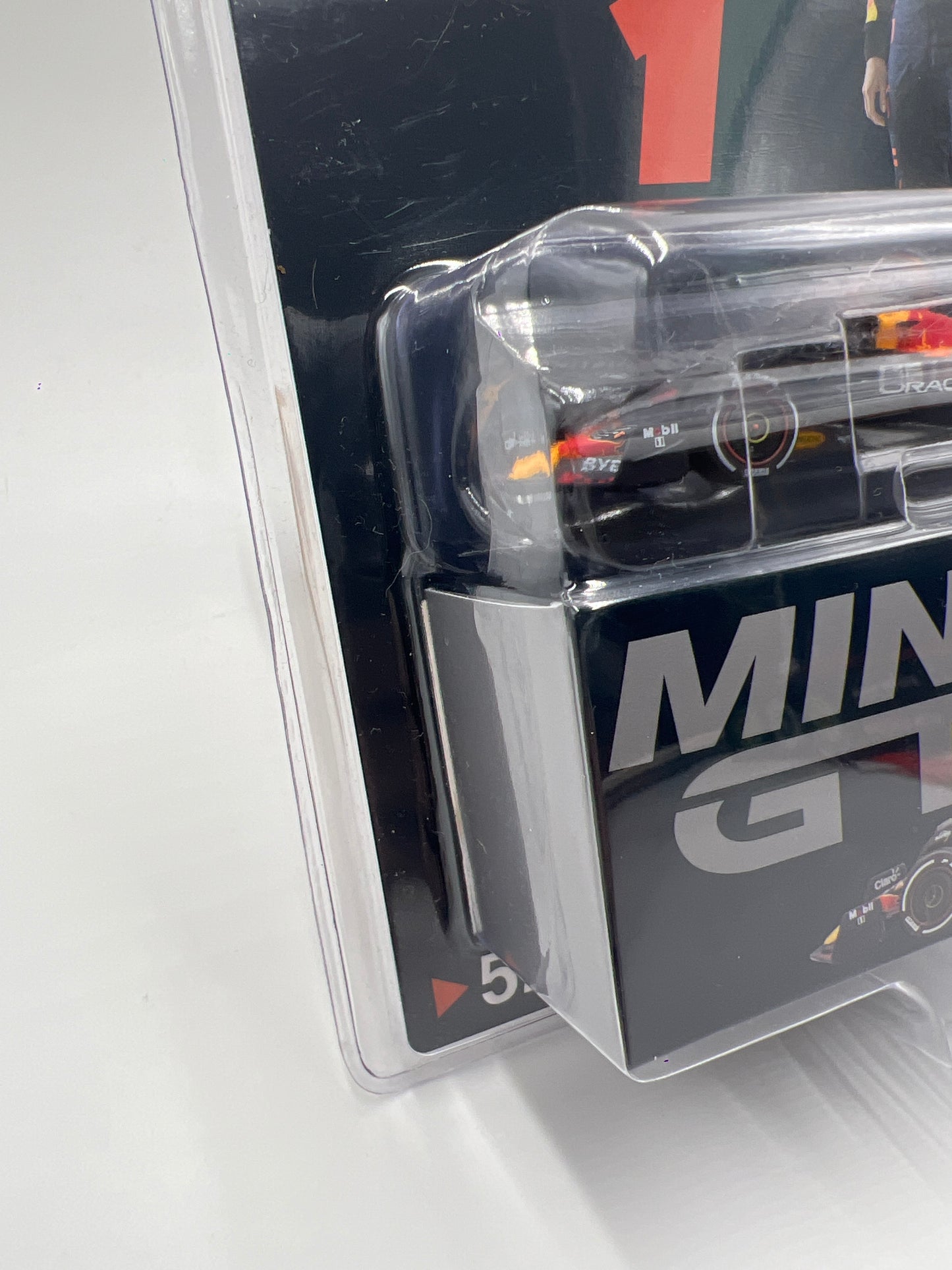 Mini GT Oracle Red Bull Racing #520 RB18 #1 Max Verstappen 2022 Winner Formula 1