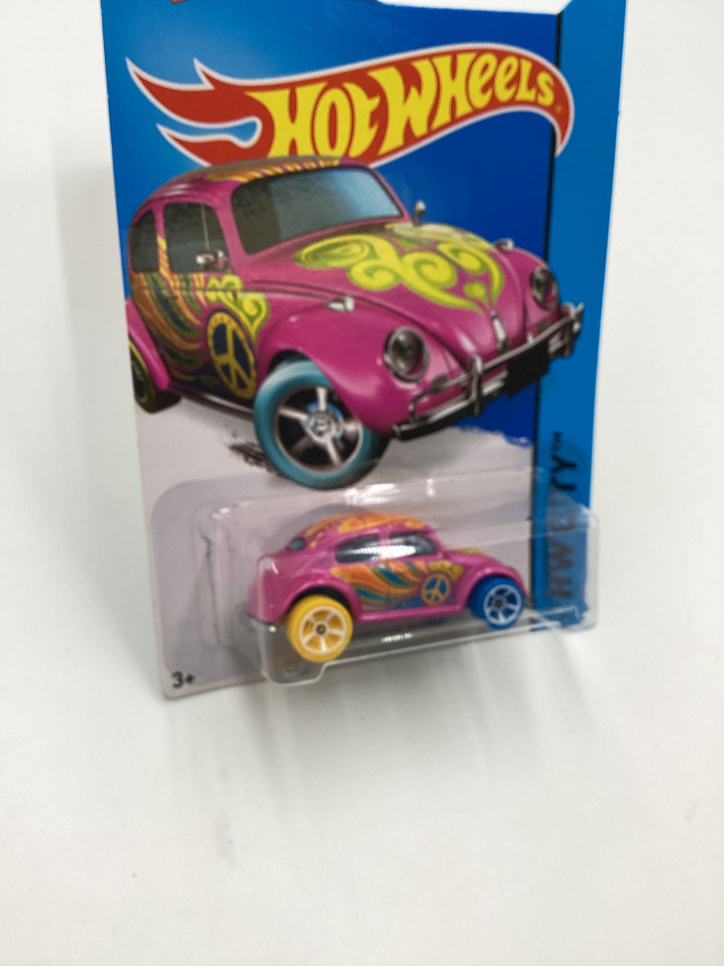 2015 Hot Wheels treasure hunt #26 Volkswagen Beetle Pink 276C