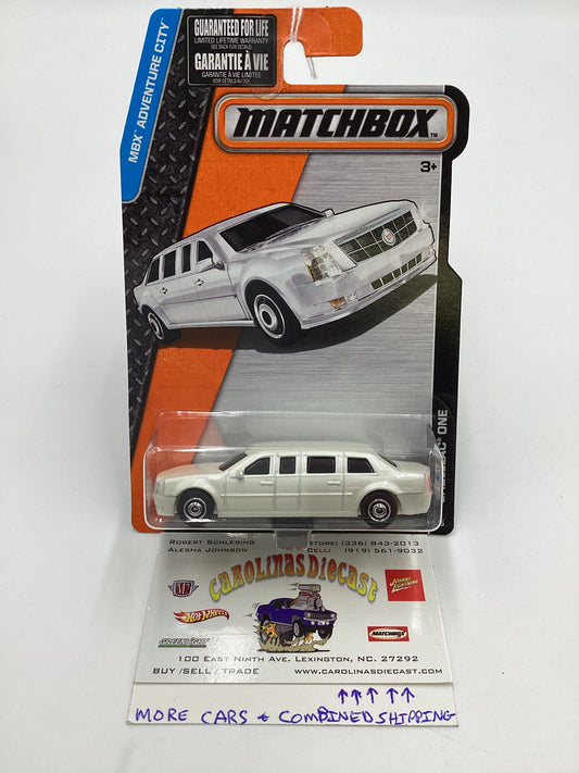 Matchbox Mbx Adventure City #10 Cadillac One White 209A