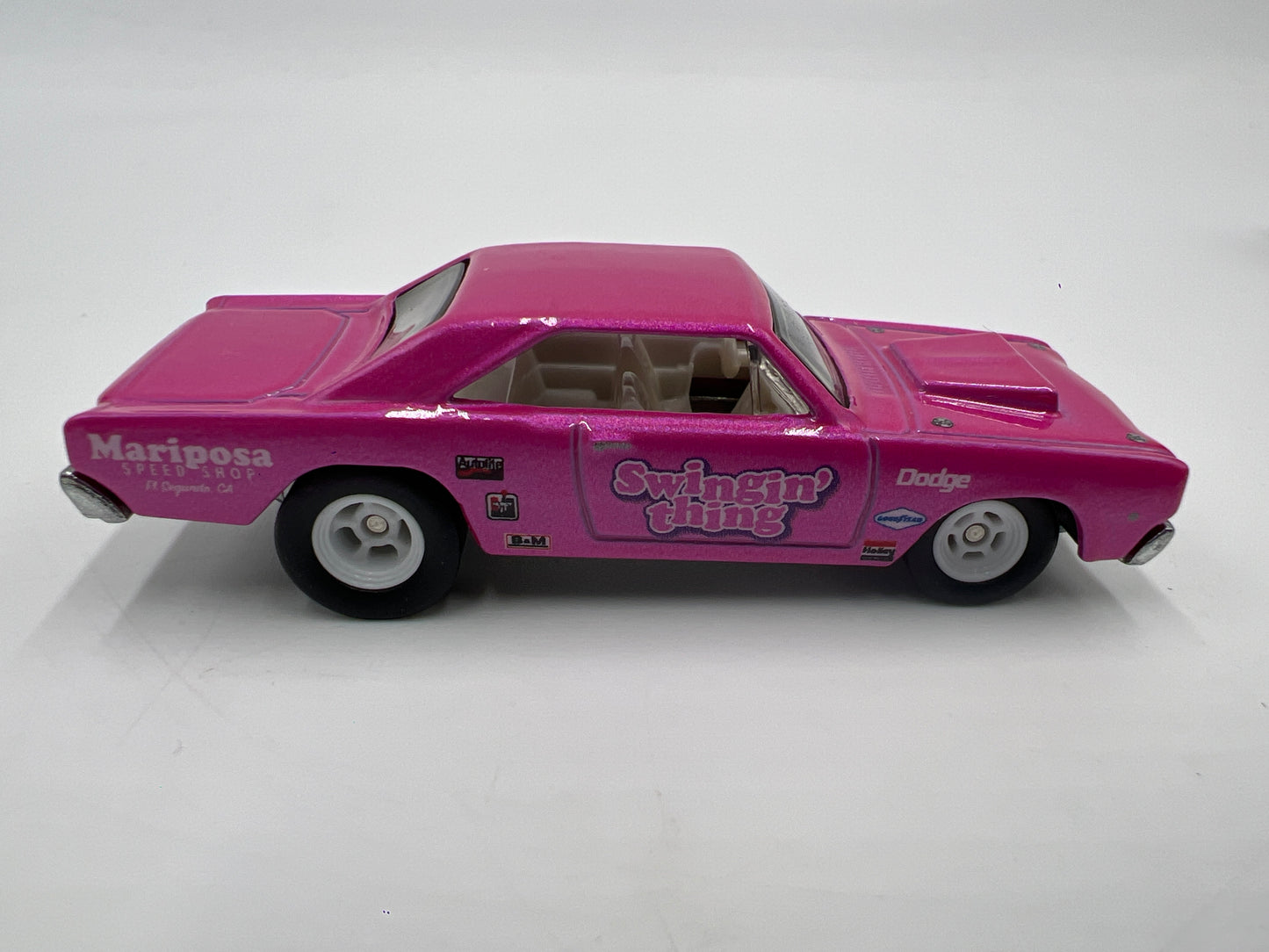 Hot Wheels 1/64 Premium Team Transport #25 68 Dodge Dart & Horizon Hauler Pink Loose