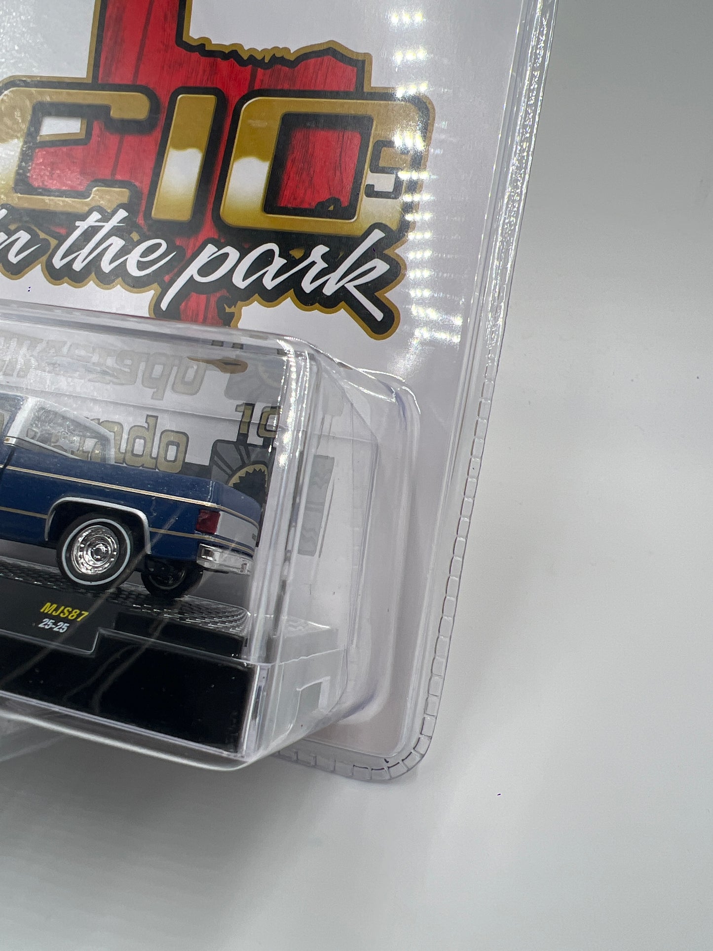 2025 M2 Machines Mijo Exclusives C10s In The Park 1977 Chevrolet Cheyenne 10 Blue MJS87 199B