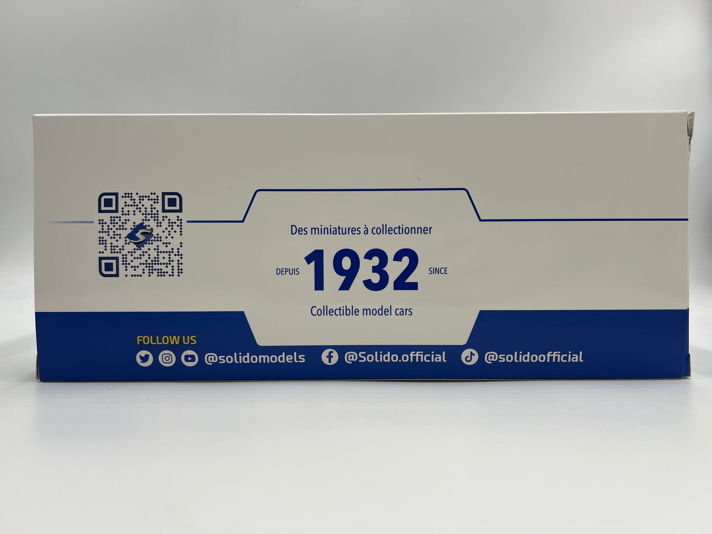 Solido 1:18 Scale Porsche 911 RSR Kremer Silver
