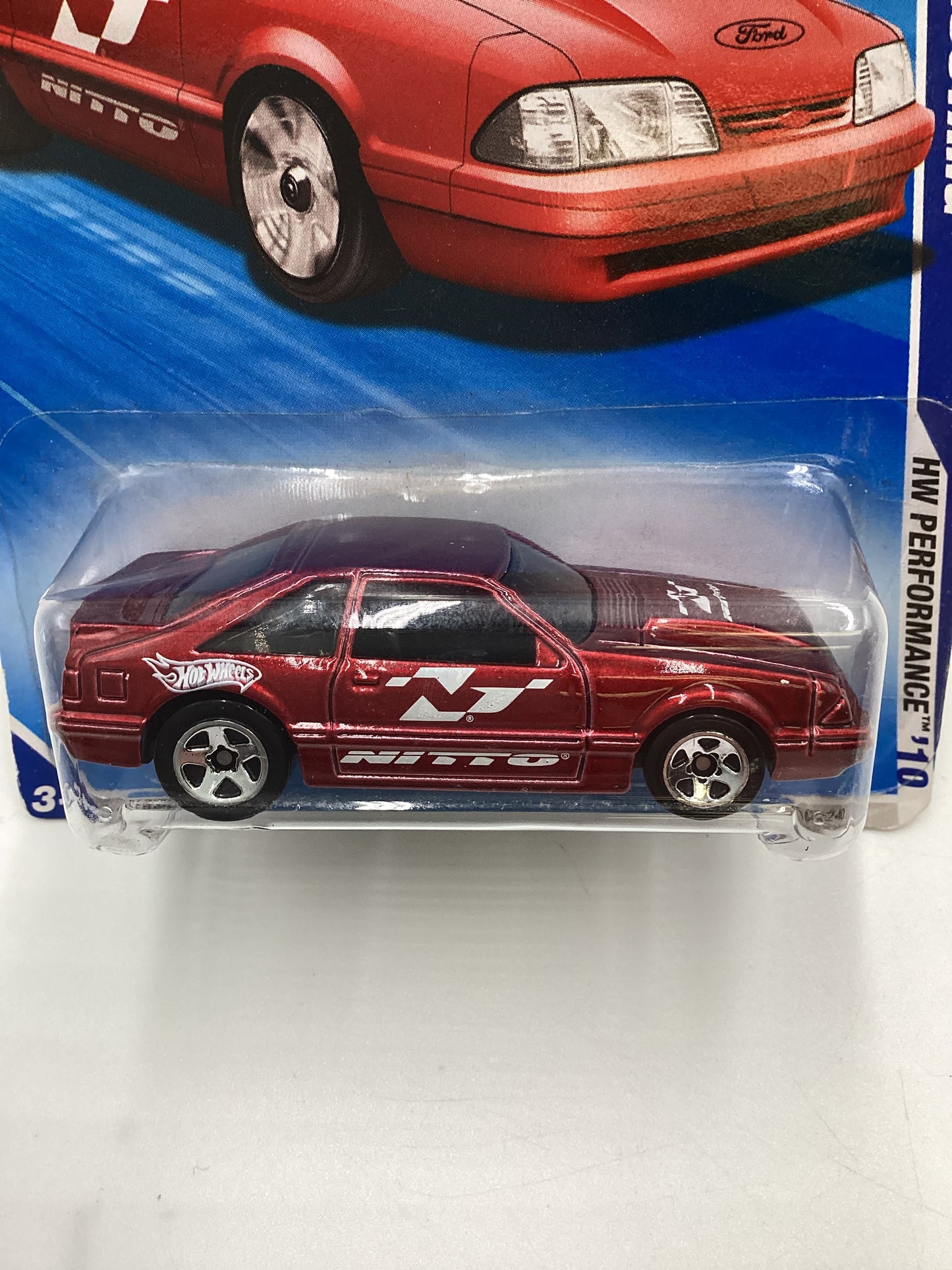 2010 Hot Wheels 92 Ford Mustang Red #105 20A