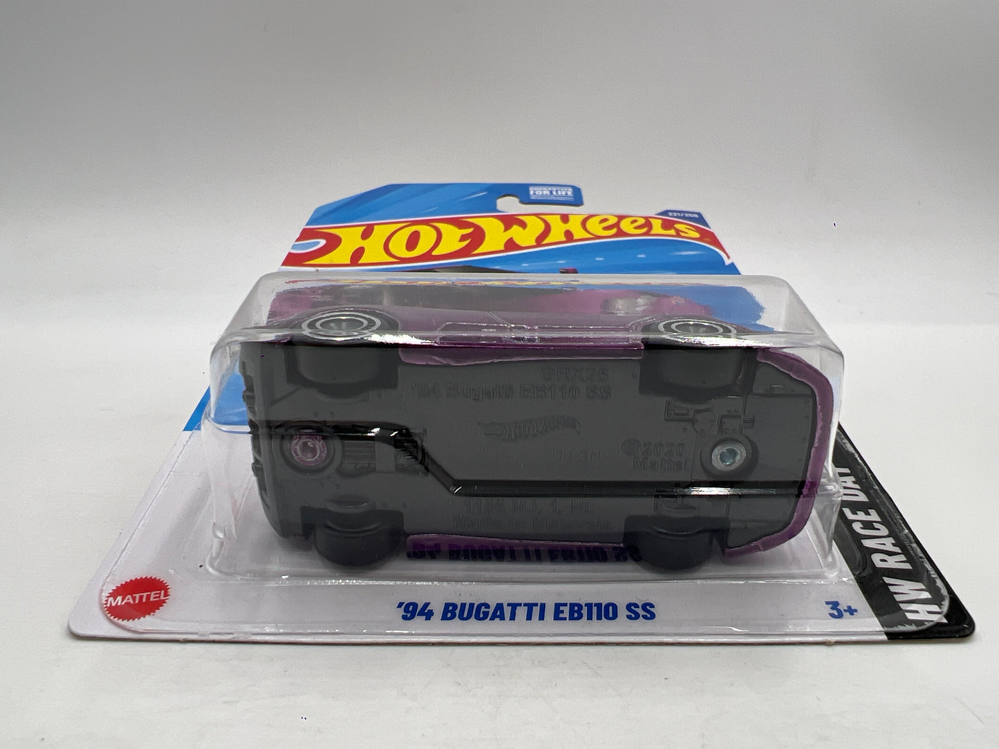 2025 Hot Wheels Super Treasure Hunt #221 94 Bugatti EB110 SS Purple W/Protector