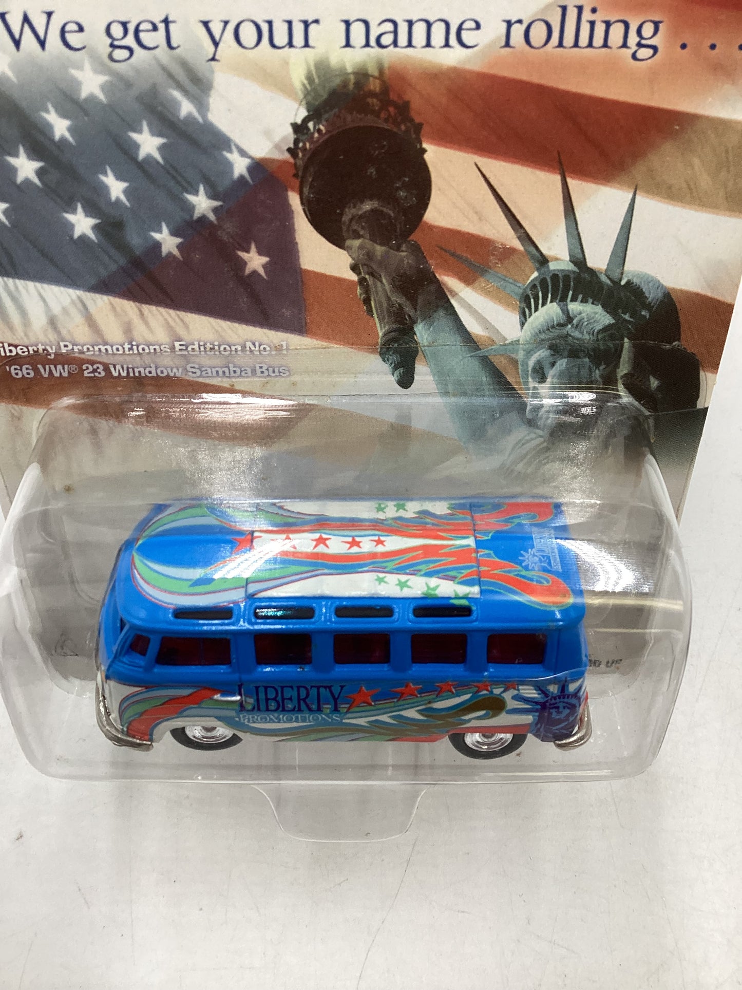 Johnny Lightning Liberty Promotion Edition No. 1 66 Volkswagen 23 Window Samba Bus with protector