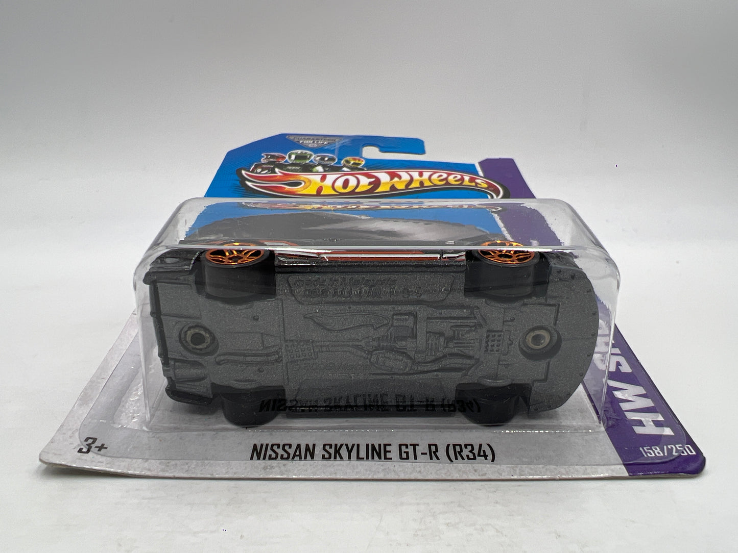 2013 Hot Wheels Showroom #158 Nissan Skyline GT-R R34 Black W/Protector 2