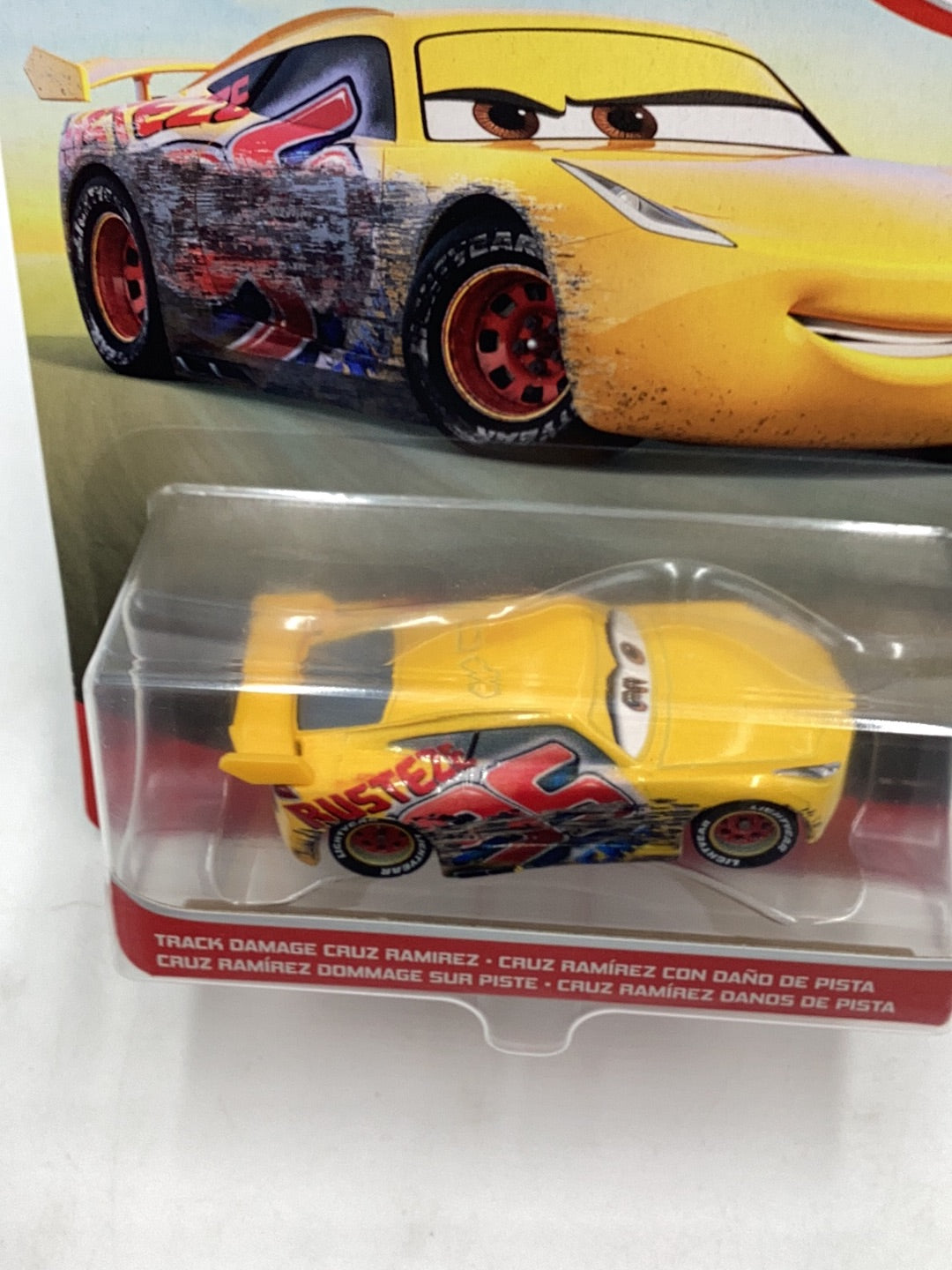 Disney Pixar Cars Track Damage Cruz Ramirez 142E