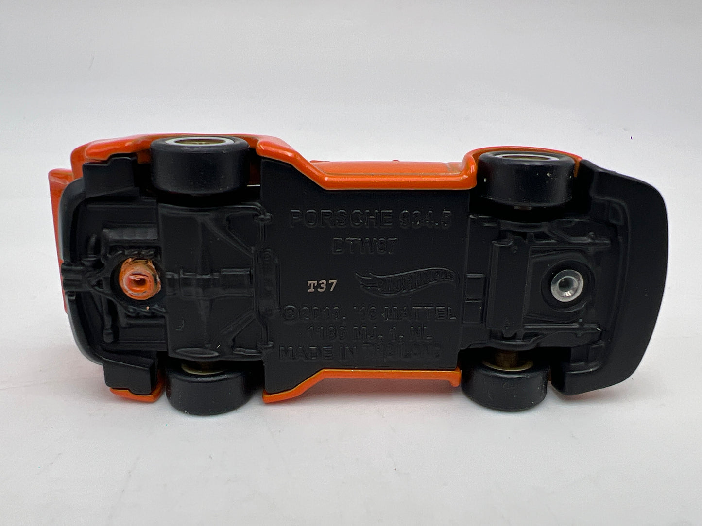 Hot Wheels 1/64 Premium Diorama Set Porsche 934.5 Orange Loose