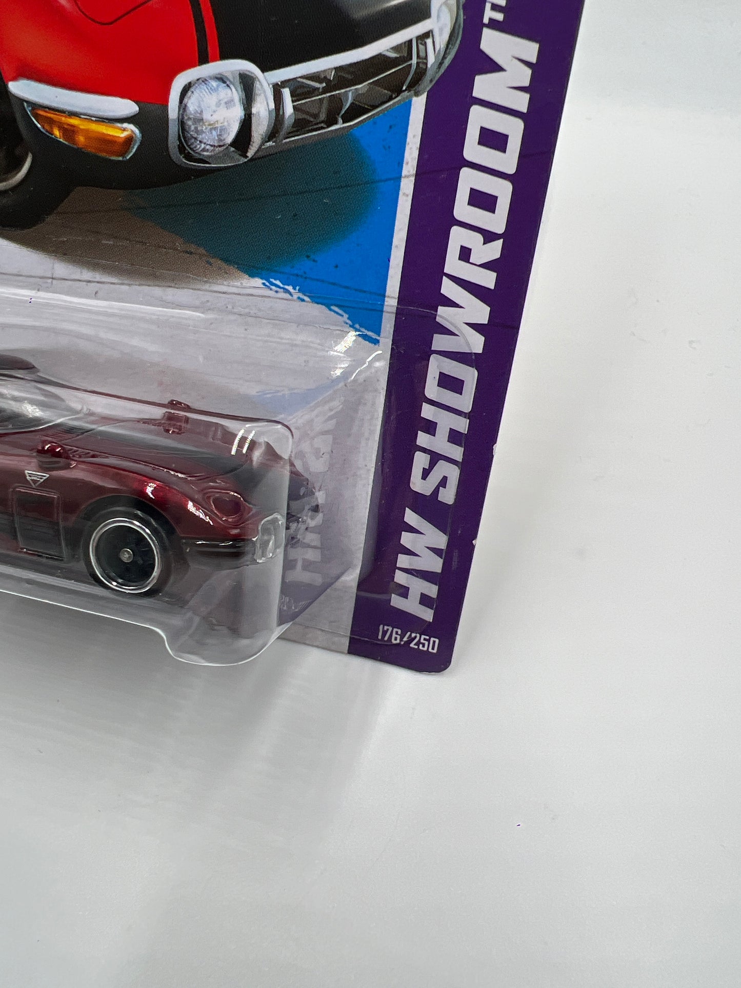 2013 Hot Wheels Super Treasure Hunt #176 Toyota 2000 GT Red W/Protector