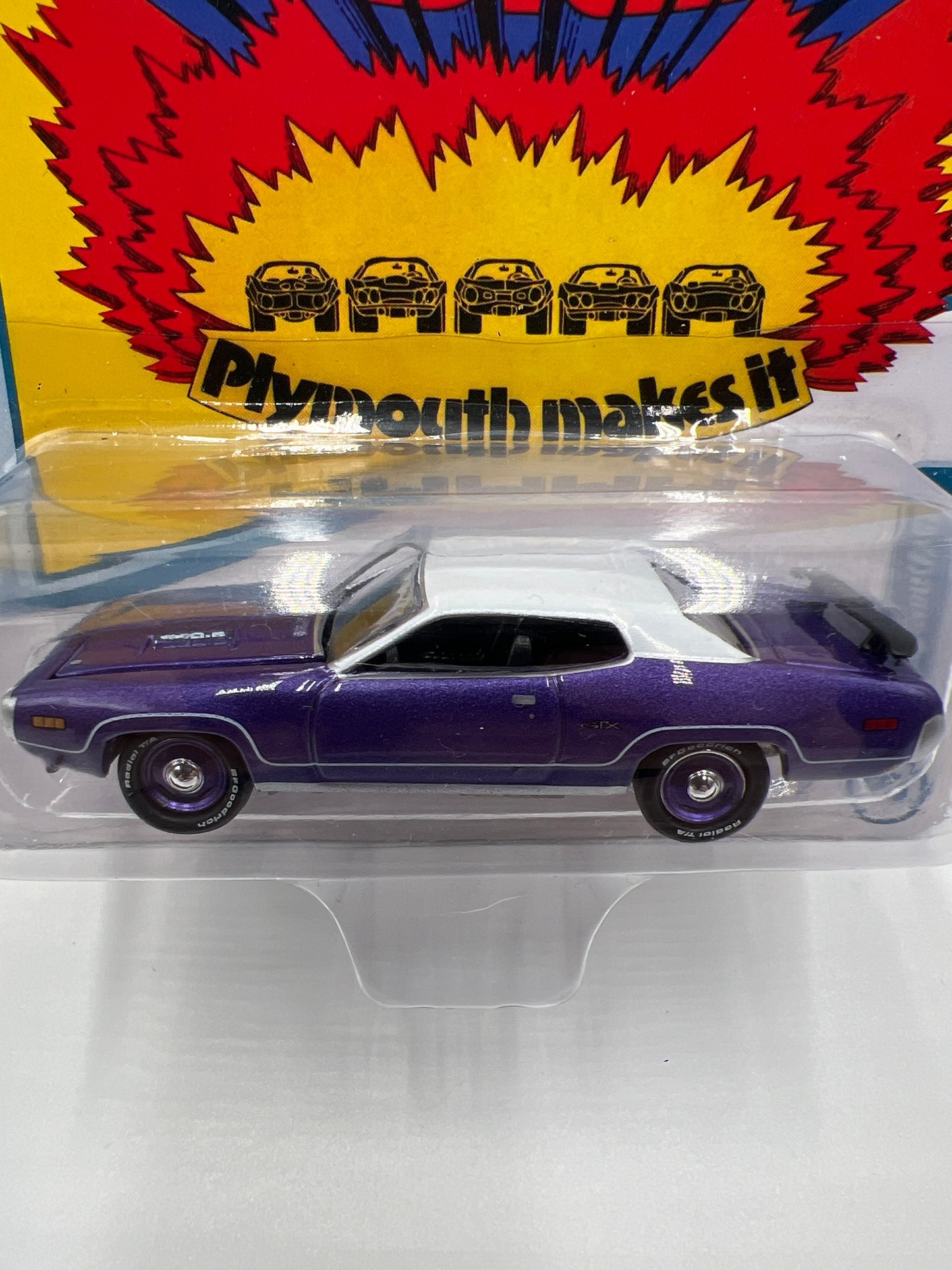 Johnny Lightning Muscle Cars U.S.A Class of 1971 Release 2 Version A 1971 Plymouth GTX In Violet Purple 229B