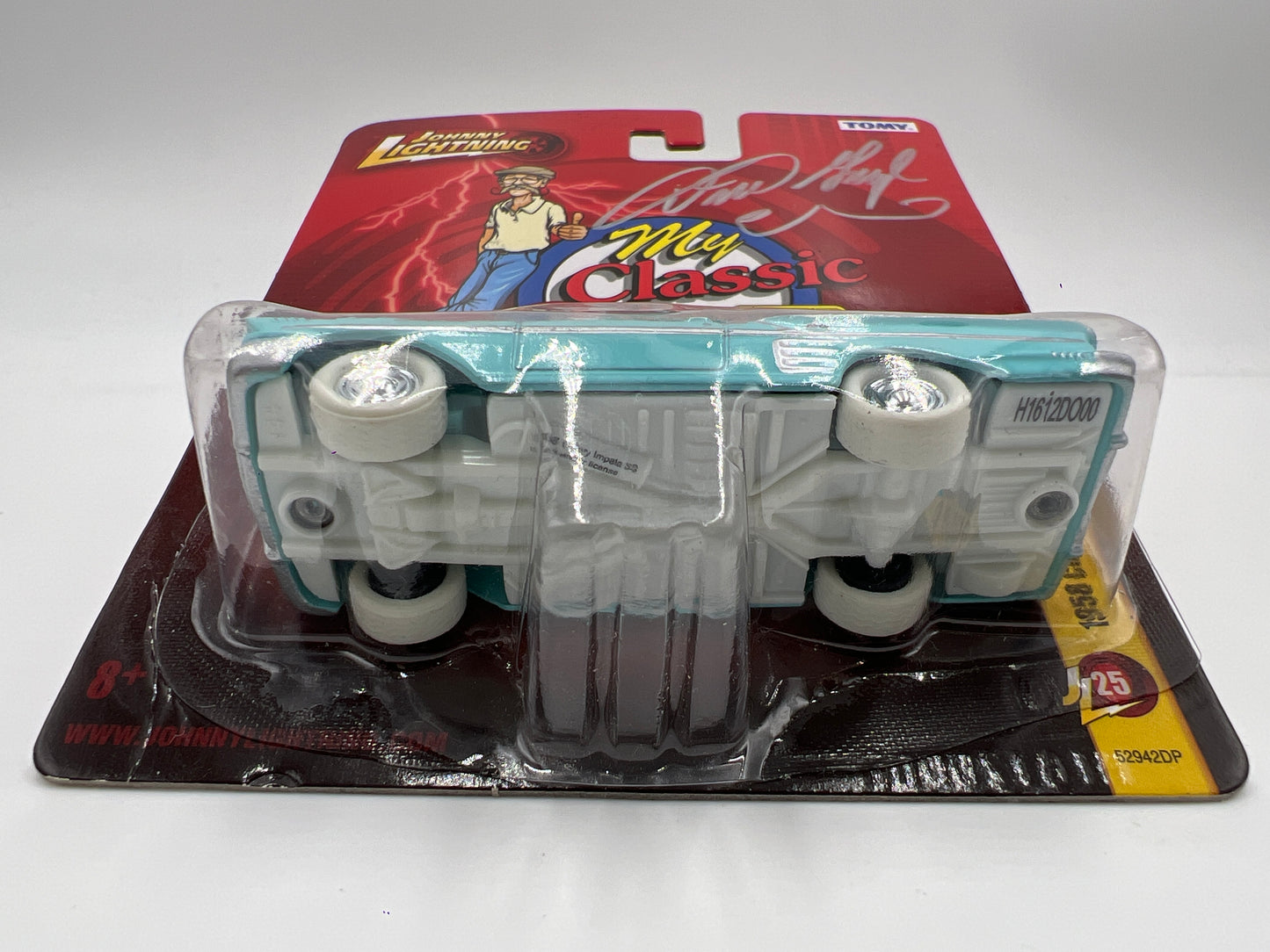 Johnny Lightning SIGNED My Classic Car JL25 1958 Chevy Impala SS Light Blue White Lightning Chase W/Protector VHTF