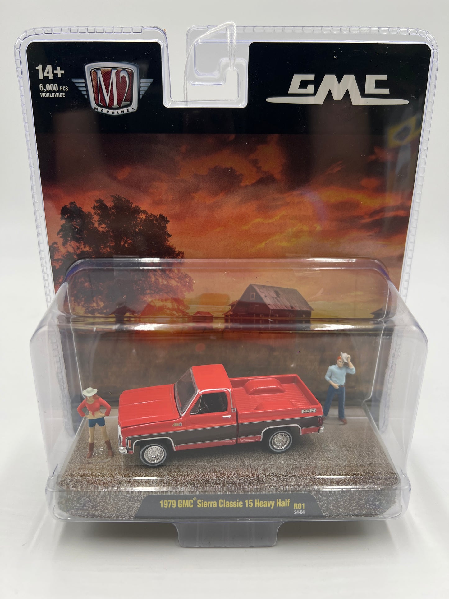 2024 M2 Machines Diorama 1979 GMC Sierra Classic 15 Heavy Half R01 198E