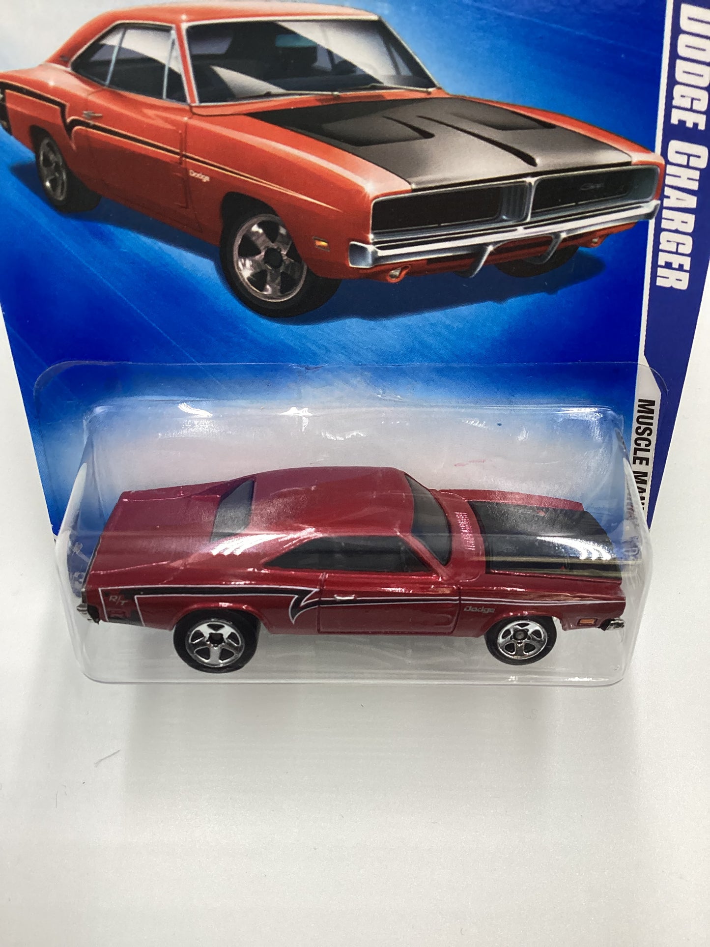 2009 Hot Wheels #081 69 Dodge Charger Red 59E