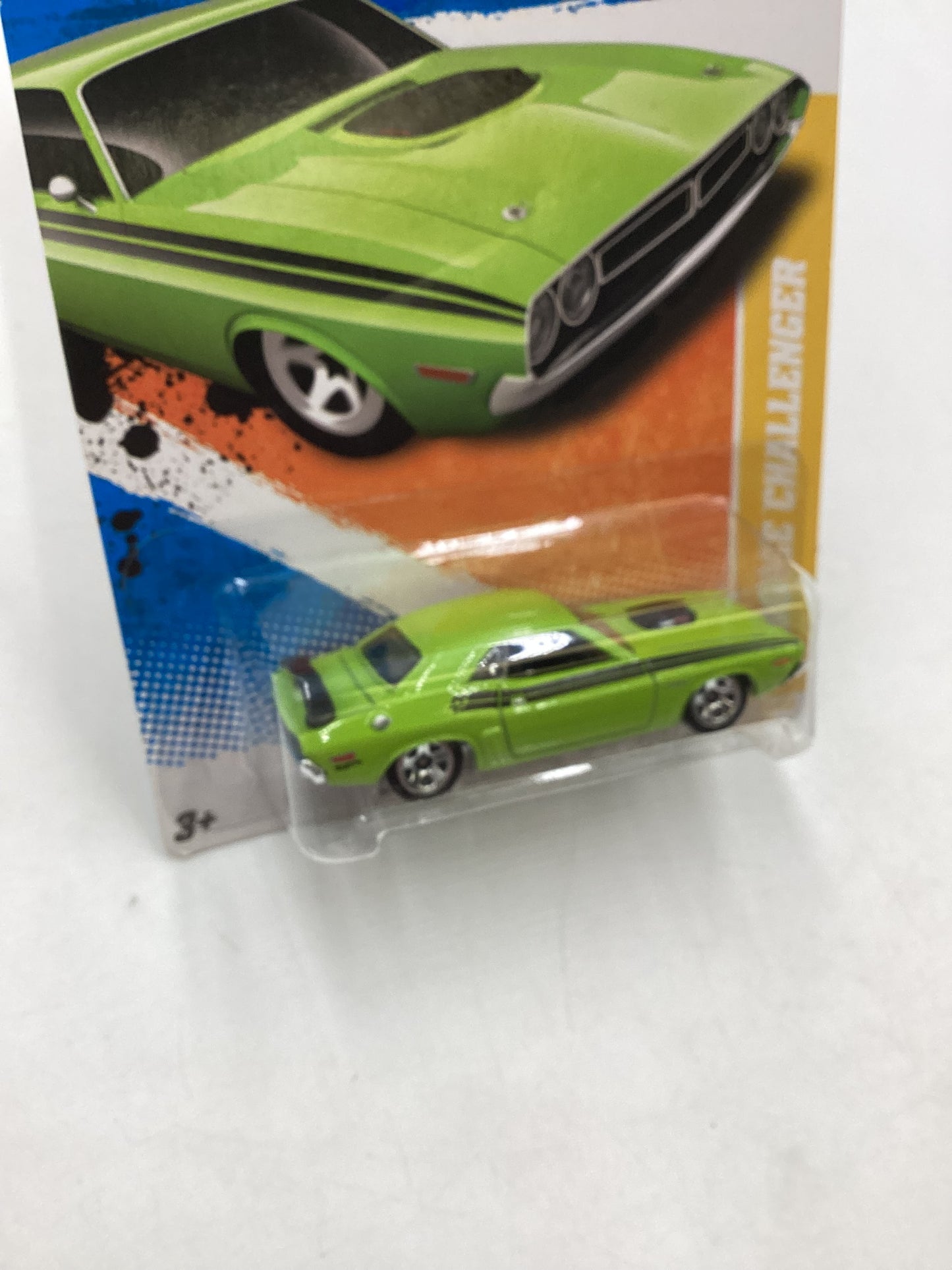 2011 Hot Wheels #12 71 Dodge Challenger Green 46H