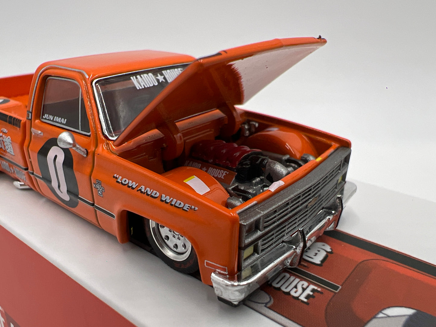 Mini GT x Kaido House #90 Chevrolet Silverado Dually Kaido V2 Orange