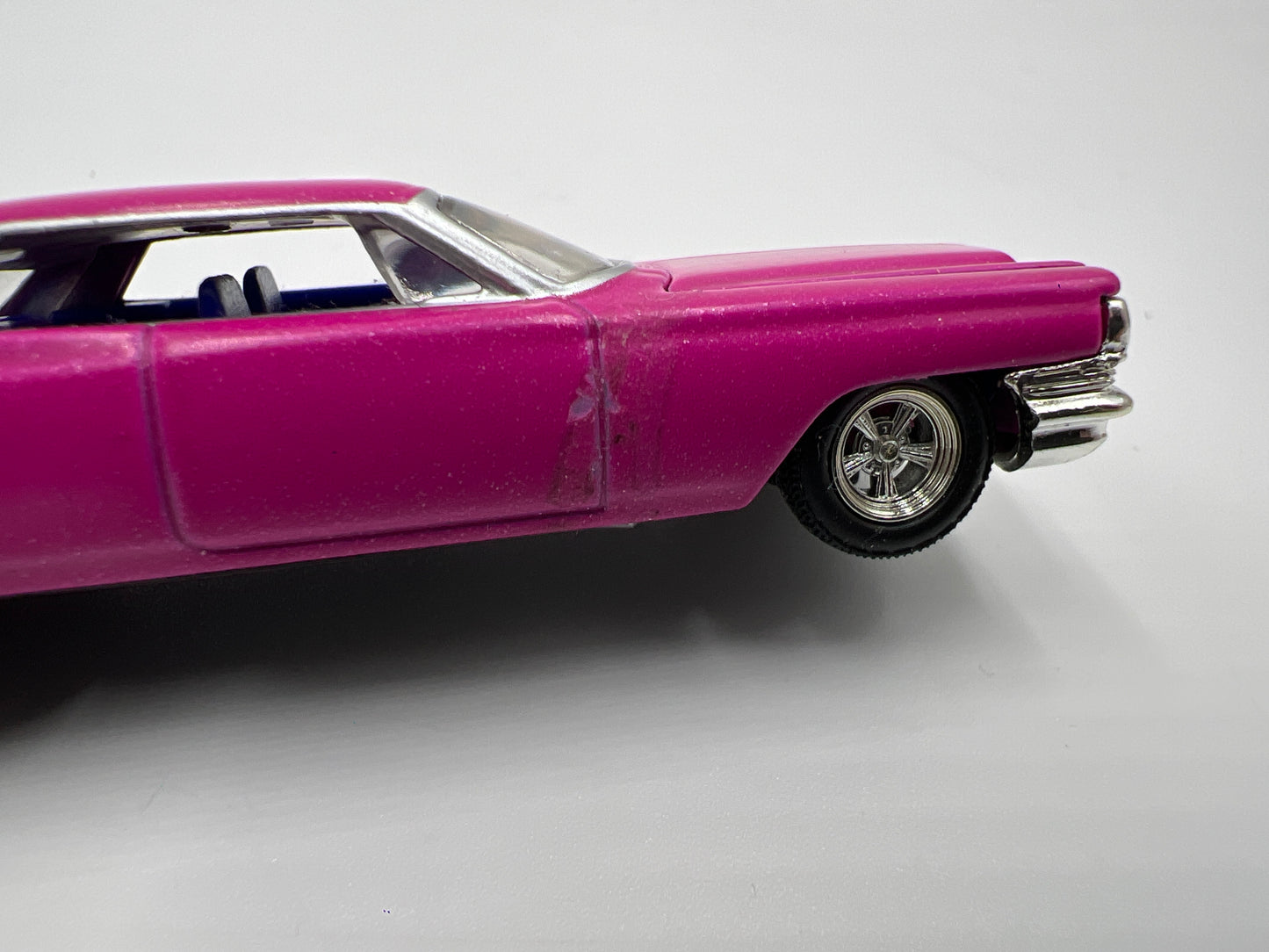 2001 Hot Wheels Collectibles 1/64 Acrylic Hard Rock Cafe 1963 Cadillac Coupe De Ville Pink Loose