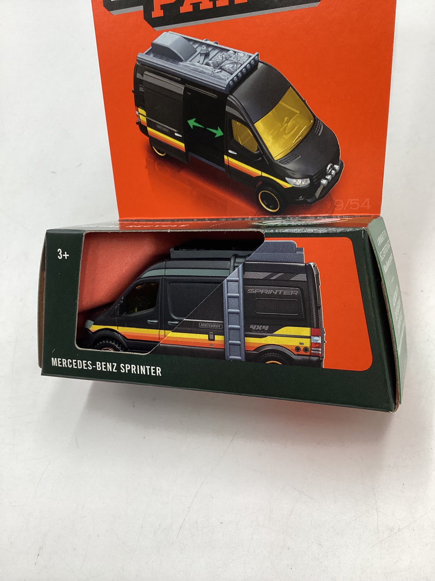 Matchbox Moving Parts Mercedes Benz Sprinter 164G