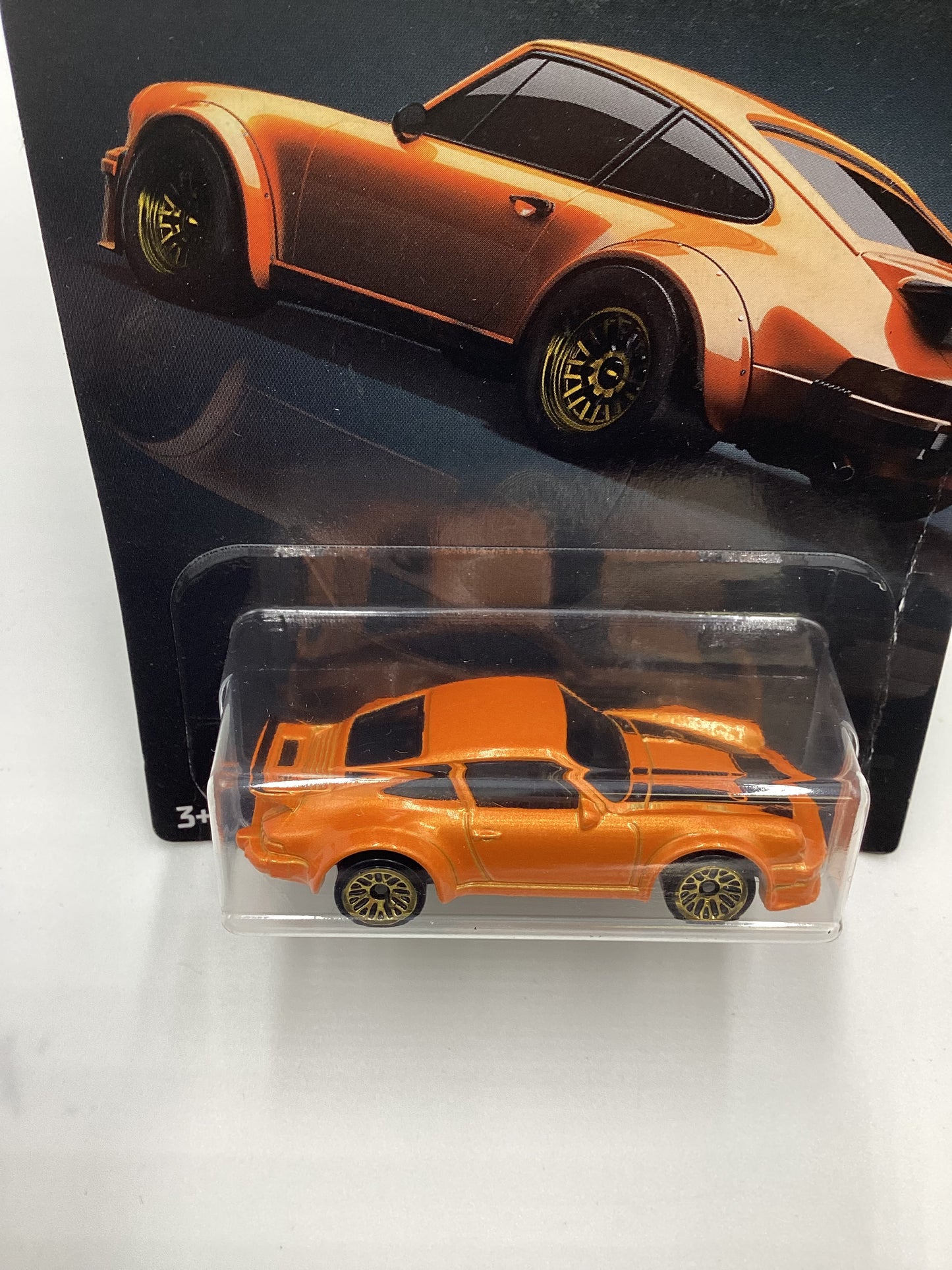 2019 Hot Wheels Exotics Series #5 Porsche 934 Turbo RSR *Bad Card* 156H