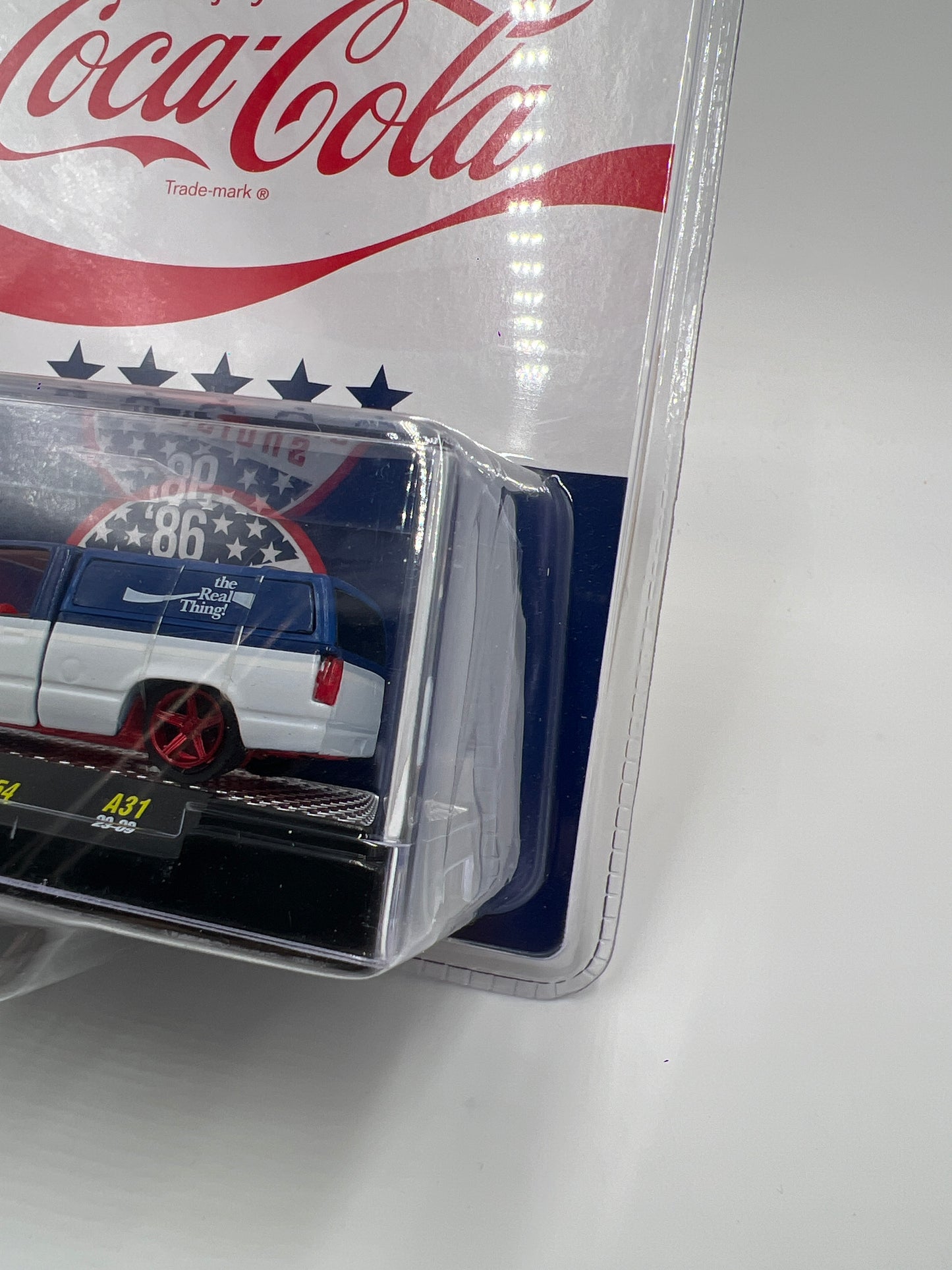M2 Machines Coca Cola CHASE 1992 Chevrolet C1500 SS 454 Blue/White A31