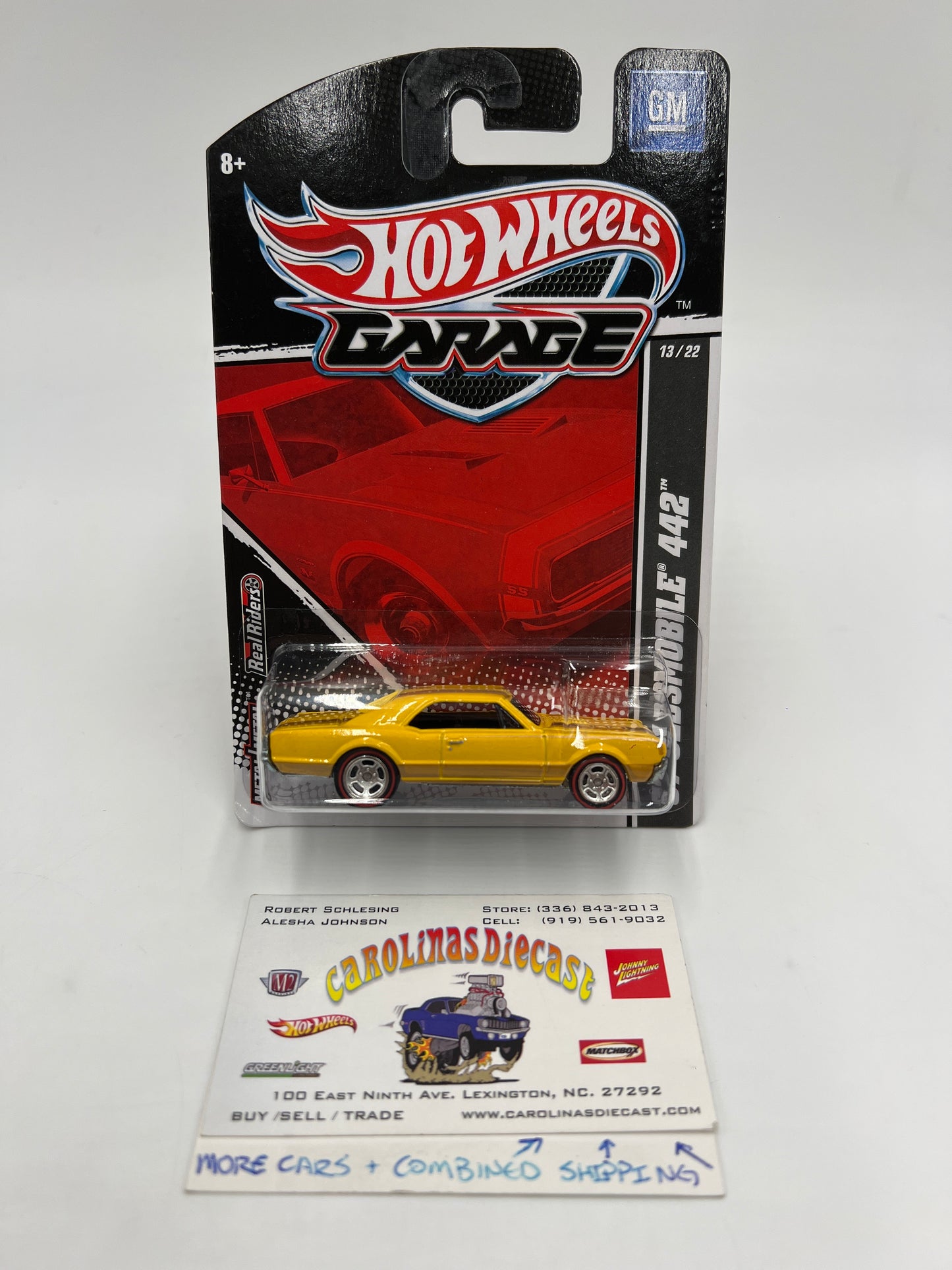 Hot Wheels Premium Garage Series #13 67 Oldsmobile 442 Yellow W/Protector
