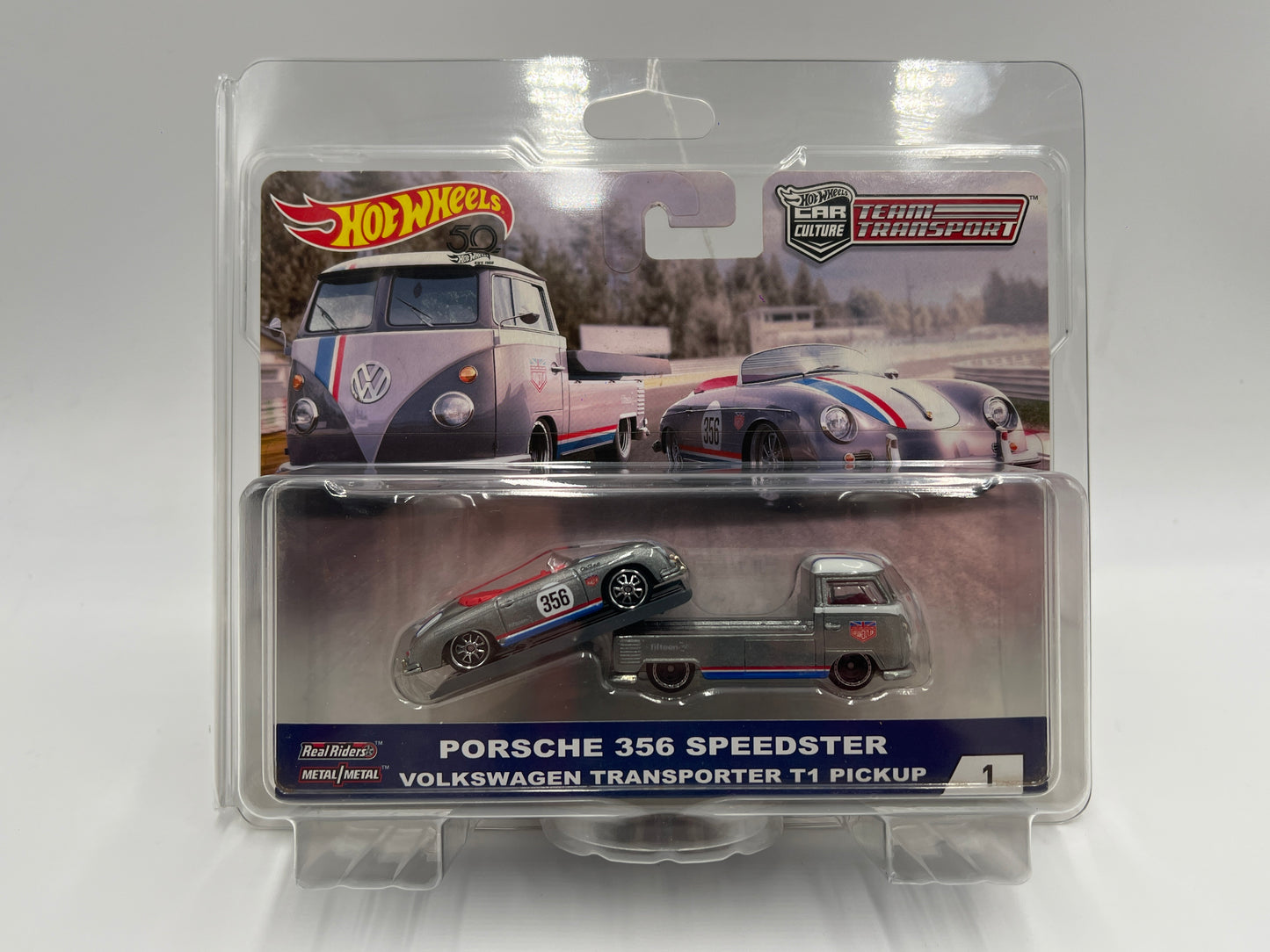 2018 Hot Wheels Team Transport #1 Porsche 356 Speedster & VW Transporter T1 Pickup W/Protector