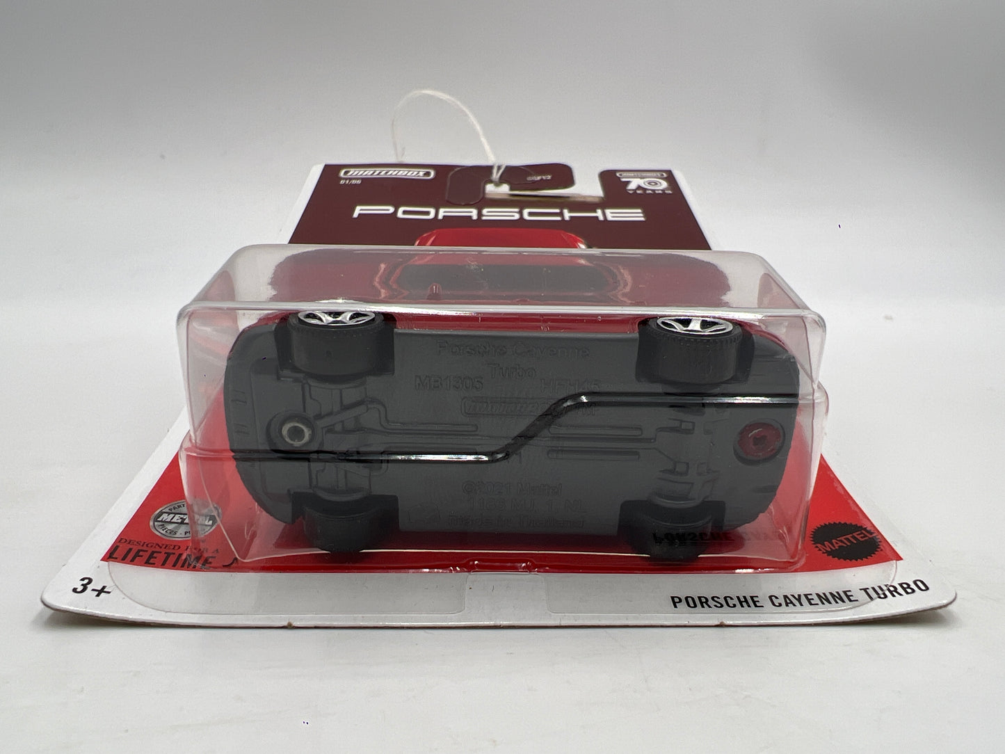 Matchbox Porsche Series #1 Porsche Cayenne Turbo Red
