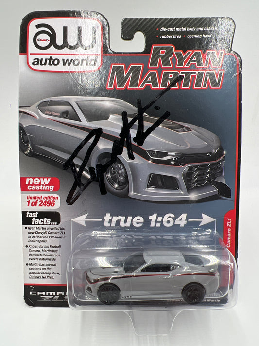 Auto World Special Edition SIGNED Ryan Martin 2018 Chevy Camaro ZL1 Gray W/Protector