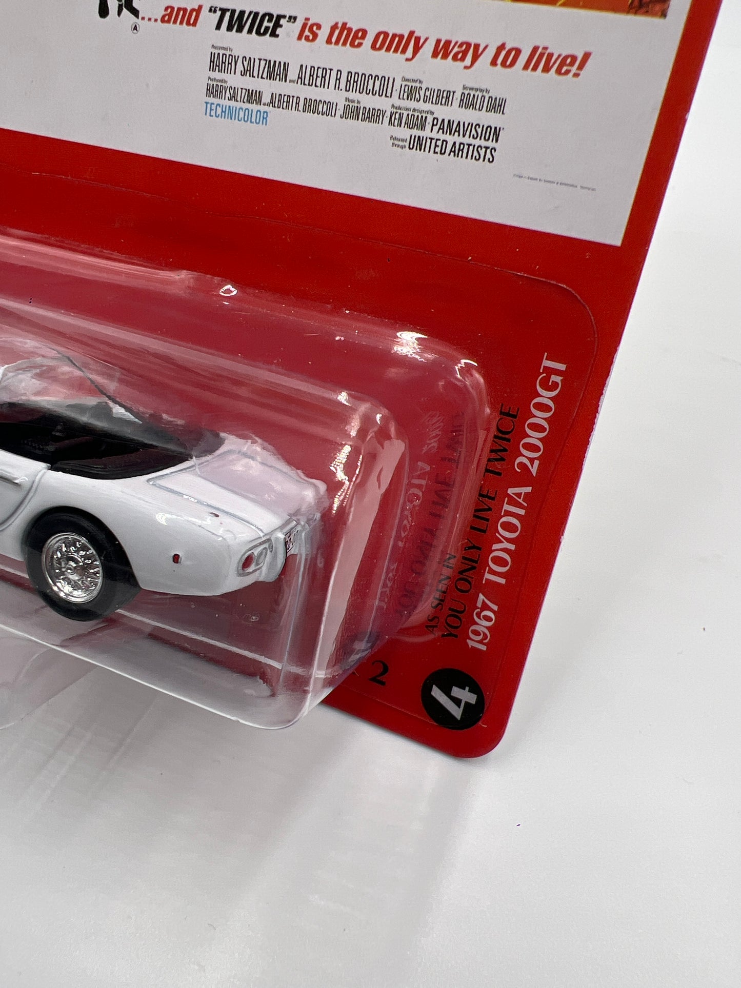 Johnny Lightning Pop Culture 007 You Only Live Twice Release 2 #4 1967 Toyota 2000GT White 232D