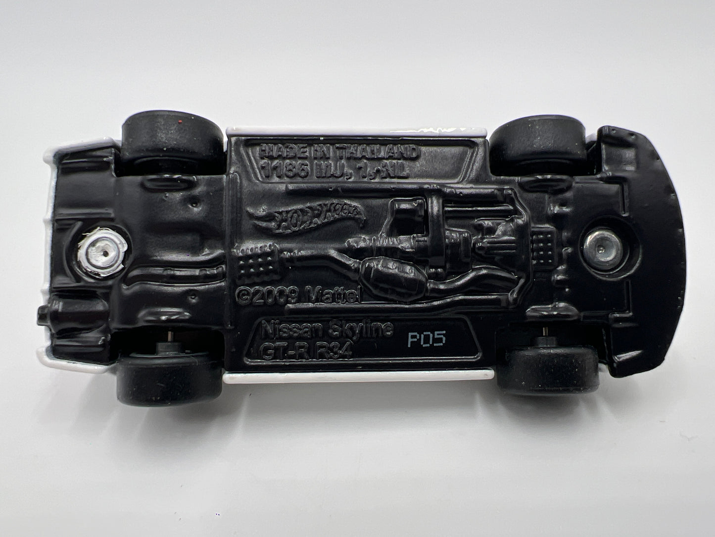 Hot Wheels 1/64 Premium Diorama Set Nissan Skyline GT-R R34 White Loose