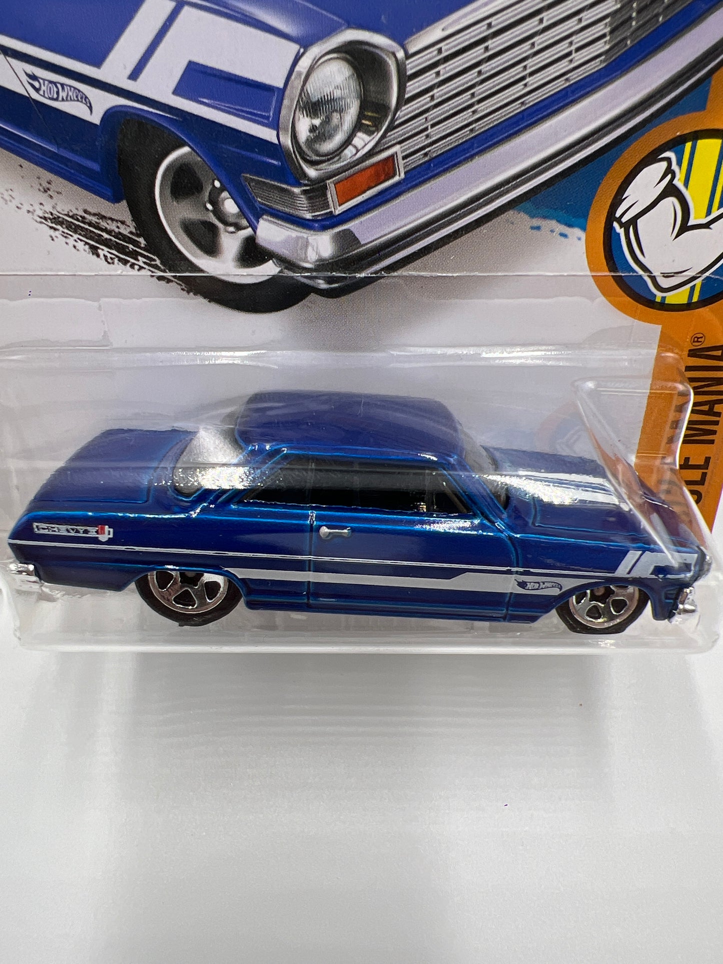 2016 Hot Wheels Muscle Mania #128 63 Chevy II Blue Target Snowflake Card 238D