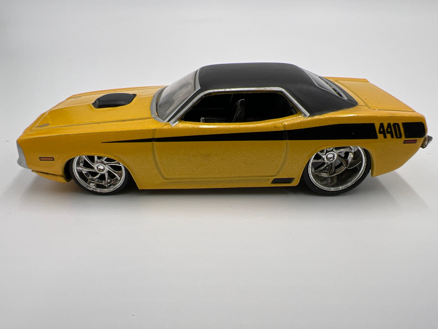 Jada Toys Big Time Muscle 1970 Plymouth Cuda Yellow Loose