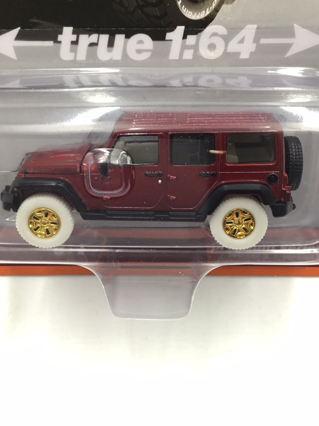 Auto world 2013 Jeep Wrangler Unlimited MOAB Edition ultra red chase