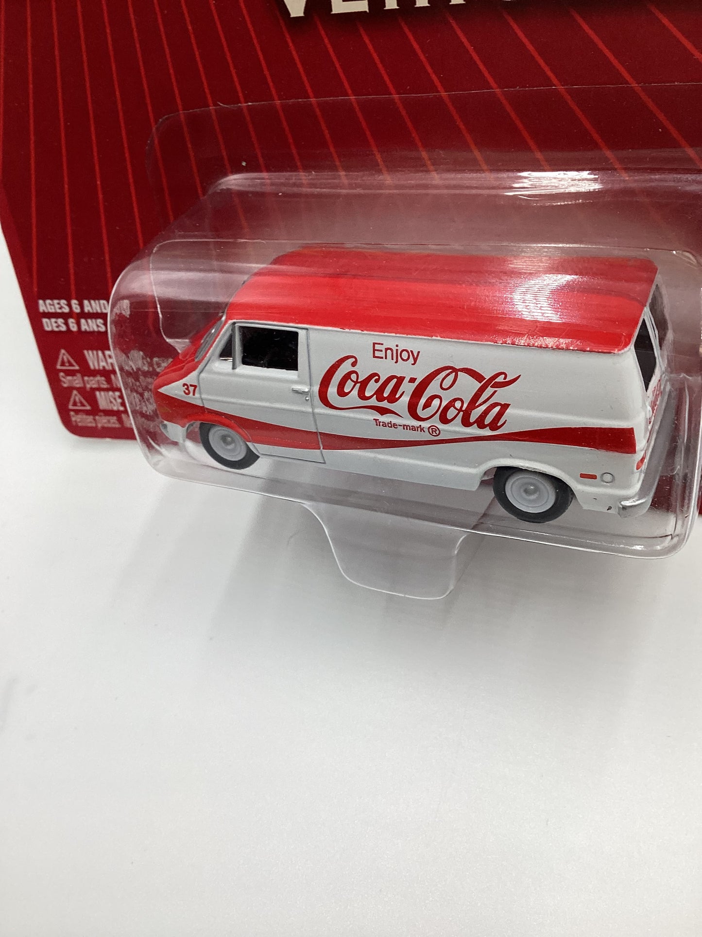 Johnny Lightning Coca Cola Delivery Vehicles 1976 Dodge Van 232C
