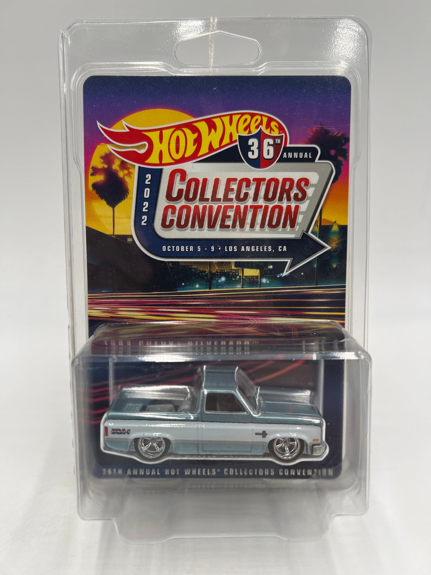 2022 Hot Wheels 36th Annual Collectors Convention LA 926/6200 1983 Chevy Silverado W/Protector