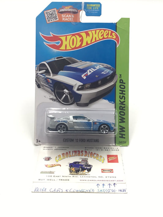 2015 Hot Wheels #240 2012 Ford Mustang LL4