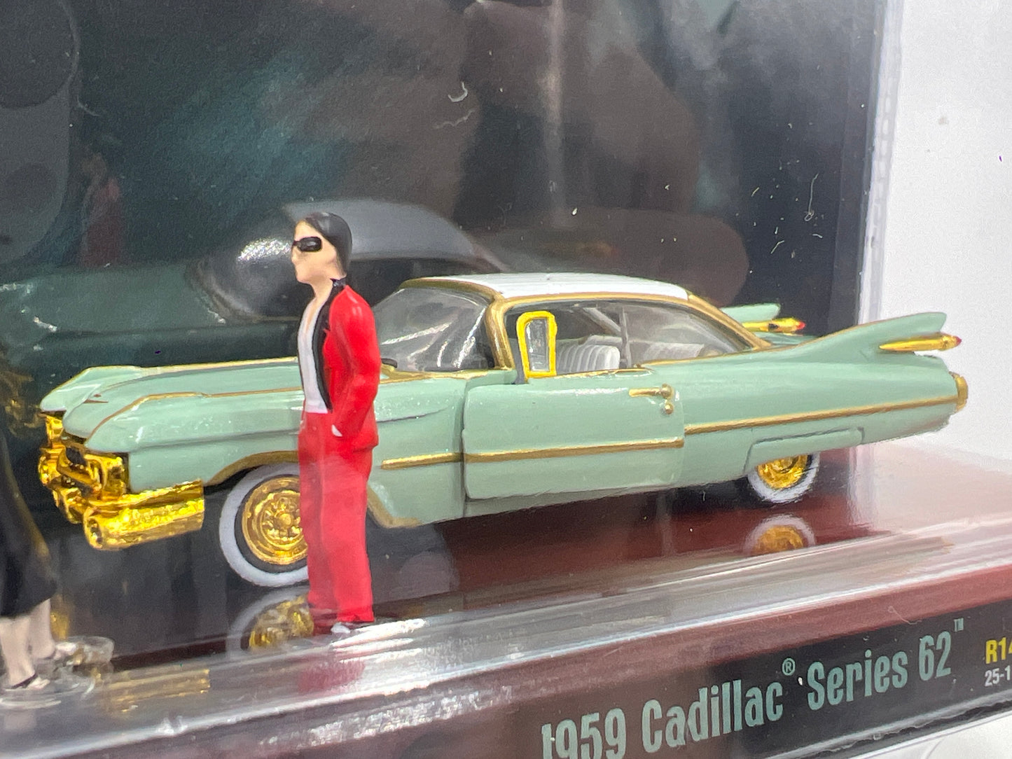 2025 M2 Machines Diorama CHASE 1959 Cadillac Series 62 R14