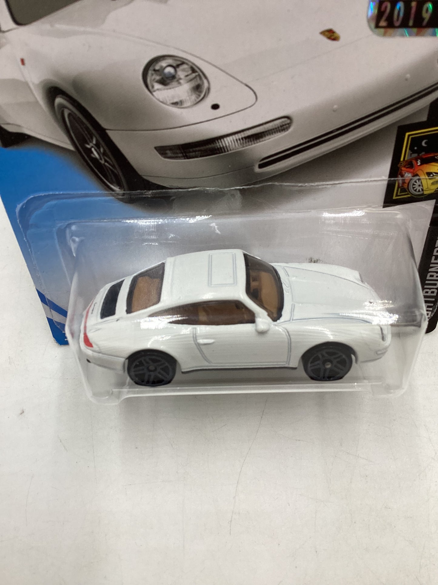 2019 Hot wheels Factory Sealed #155 ‘96 Porsche Carrera White 100D