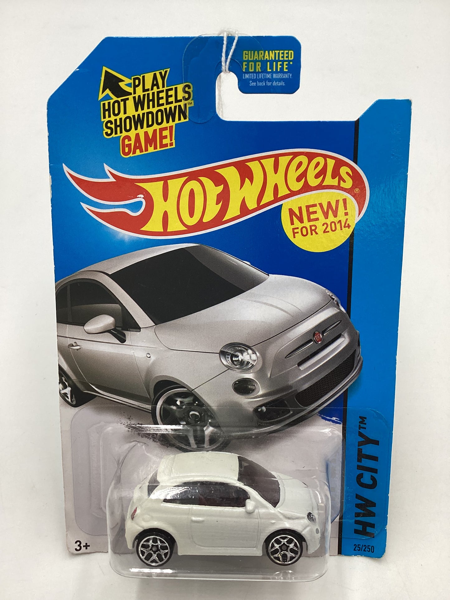 2014 Hot wheels HW City #25 Fiat 500 White (Bad Card)