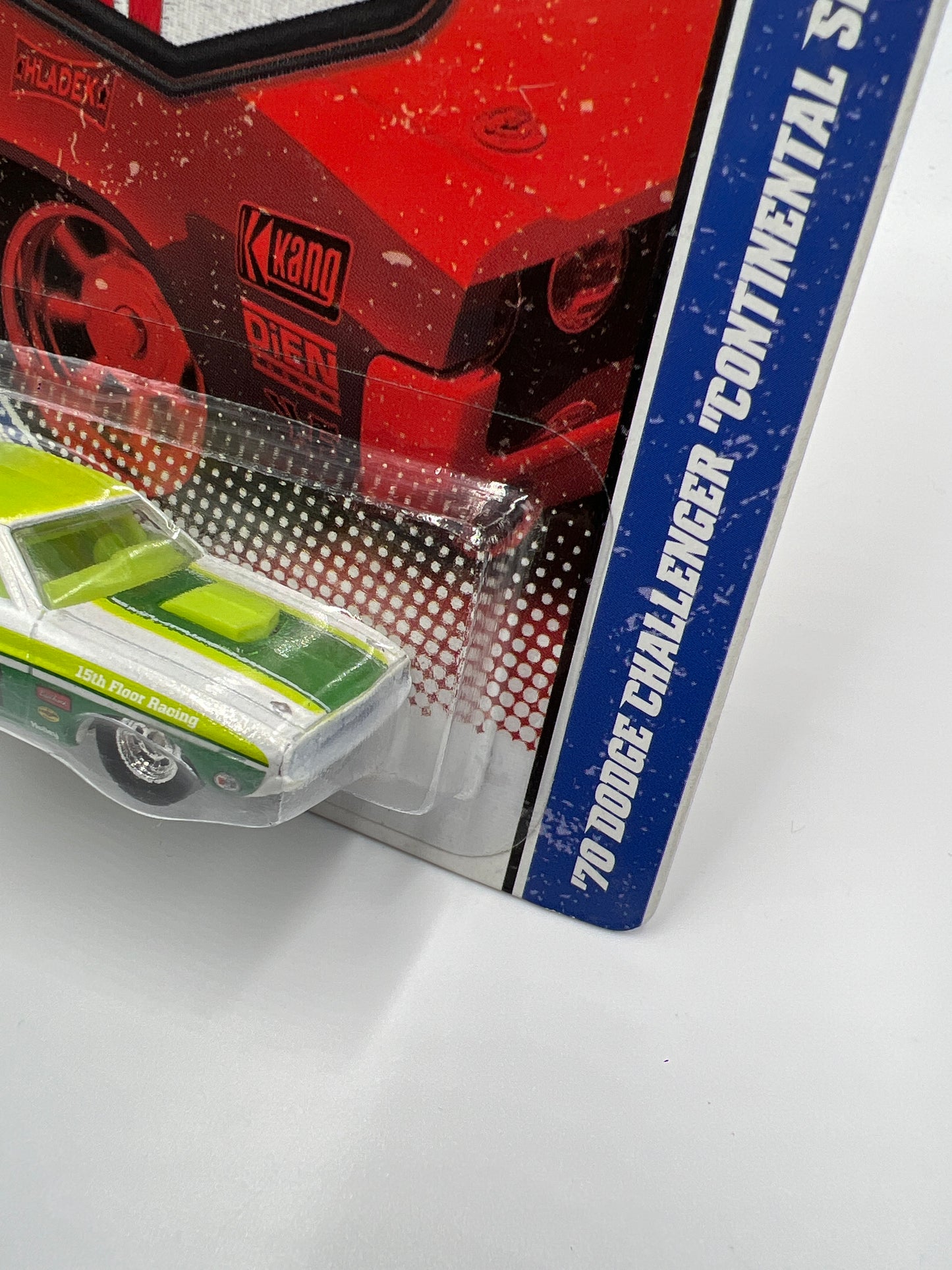Hot Wheels Premium Vintage Racing #6 70 Dodge Challenger Continental Shaker Green W/Protector